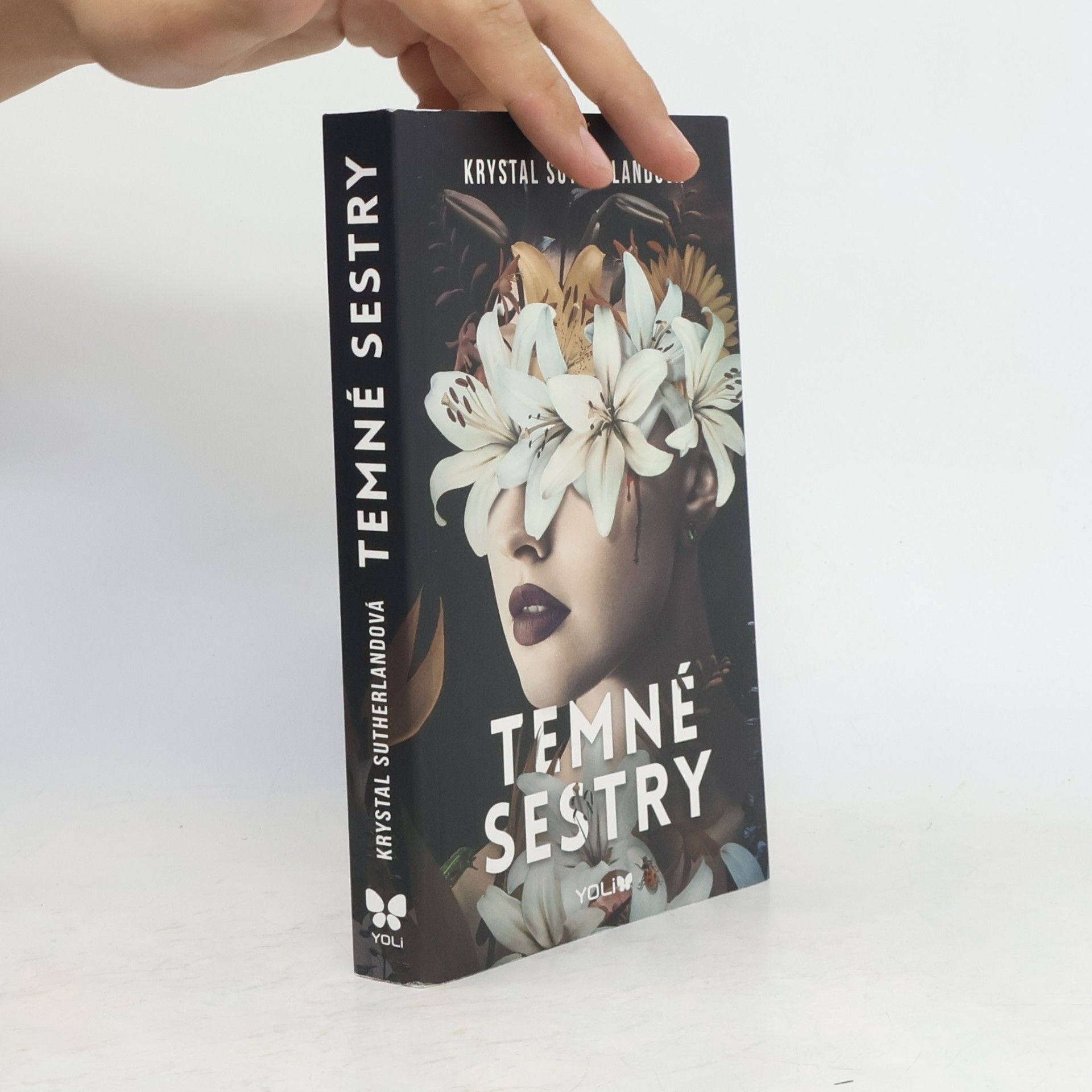Krystal Sutherland Temné sestry