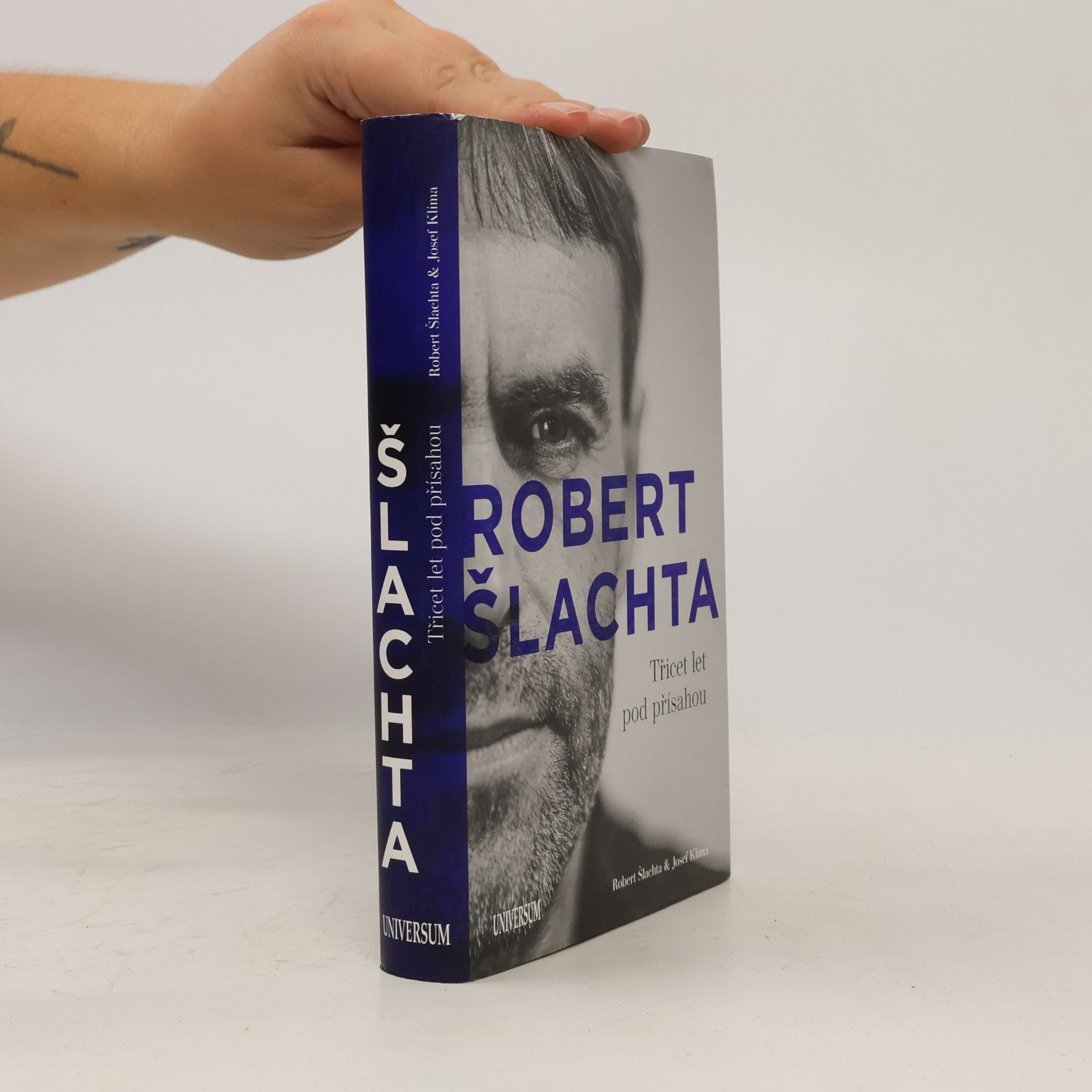 Robert Šlachta Robert Šlachta. Třicet let pod přísahou