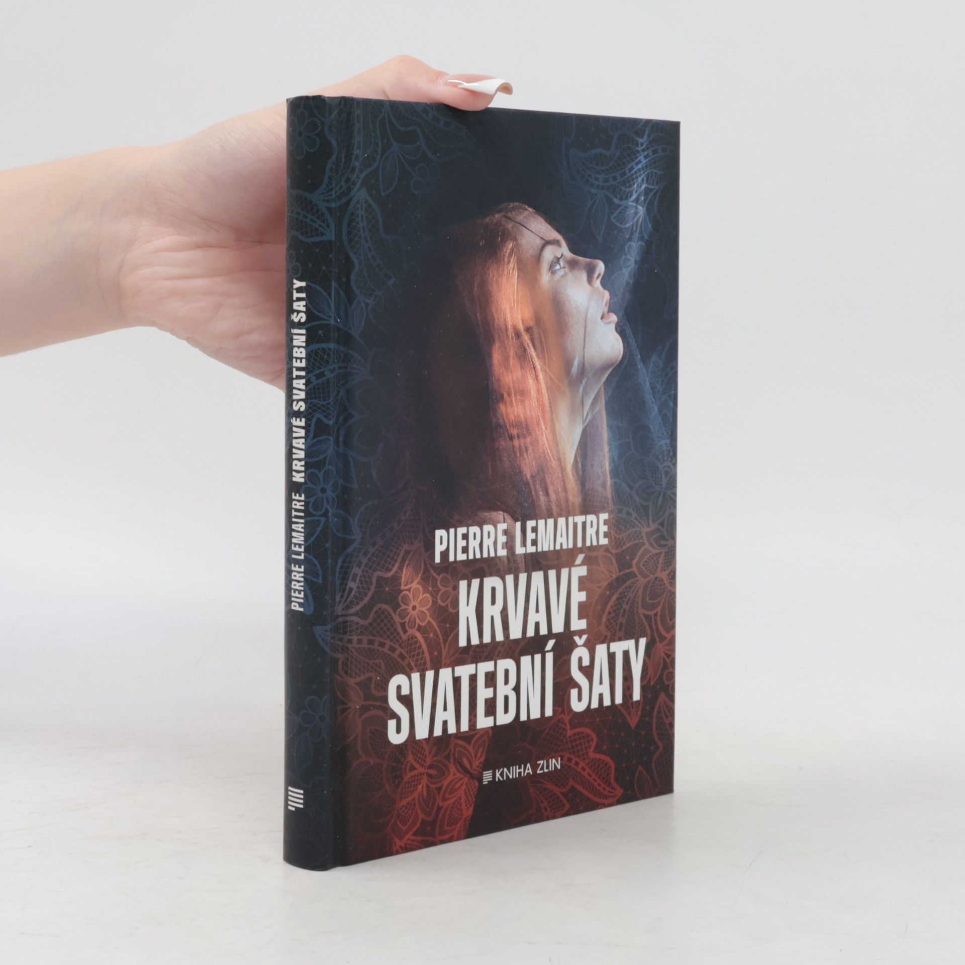 Pierre Lemaitre Krvavé svatební šaty