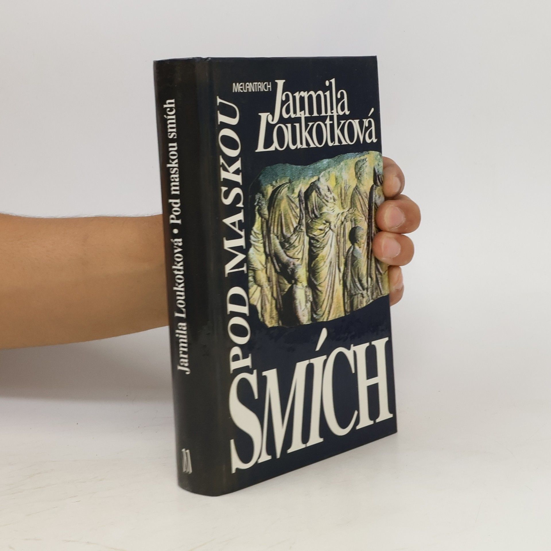 Pod maskou smích