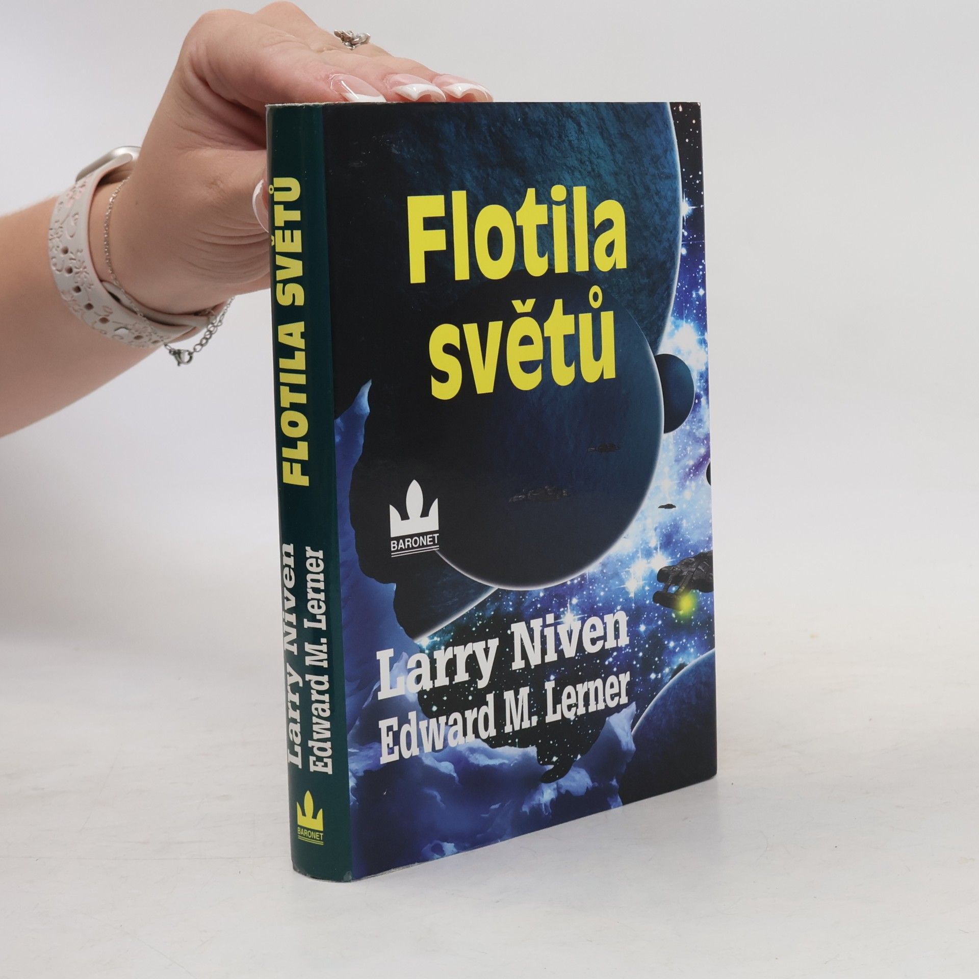 Larry Niven Flotila světů : 200 let před objevením Prstence
