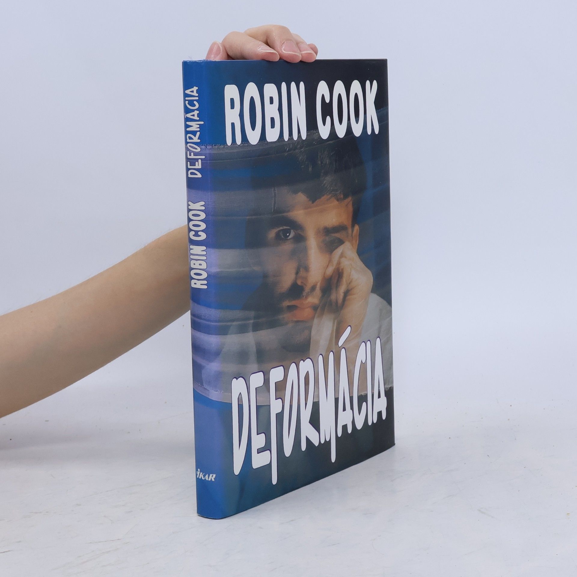 Robin Cook Deformácia