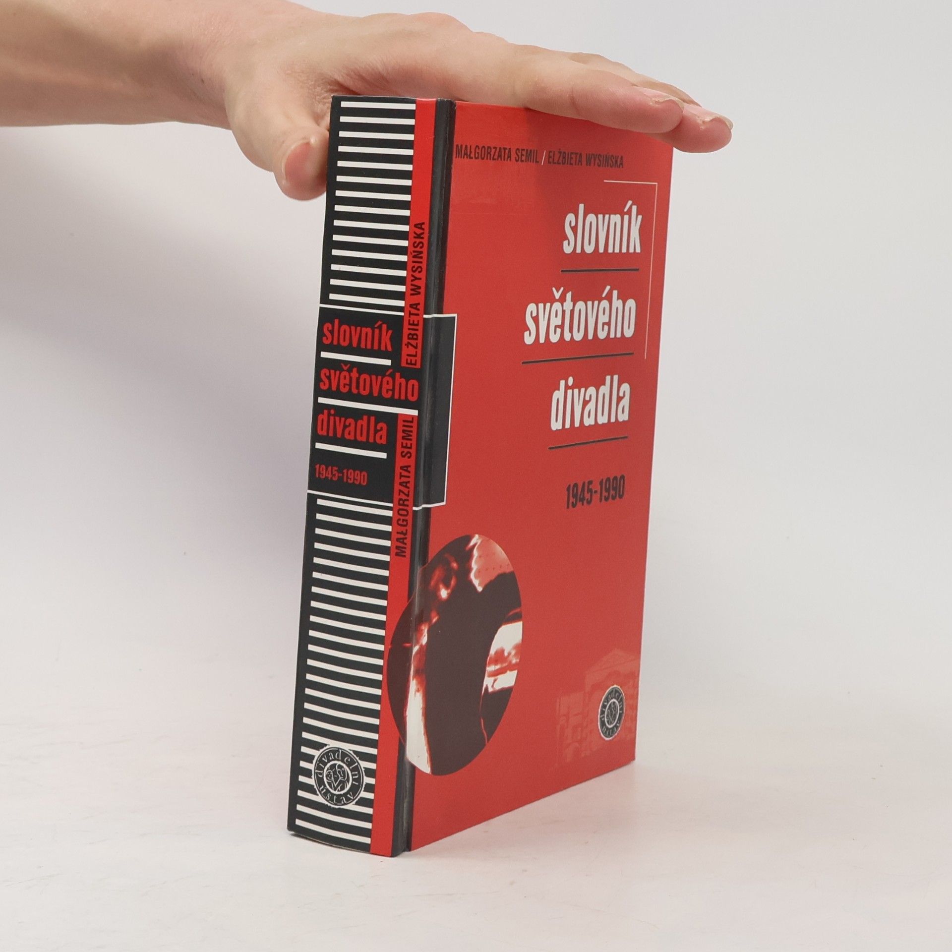 Slovník světového divadla 1945-1990