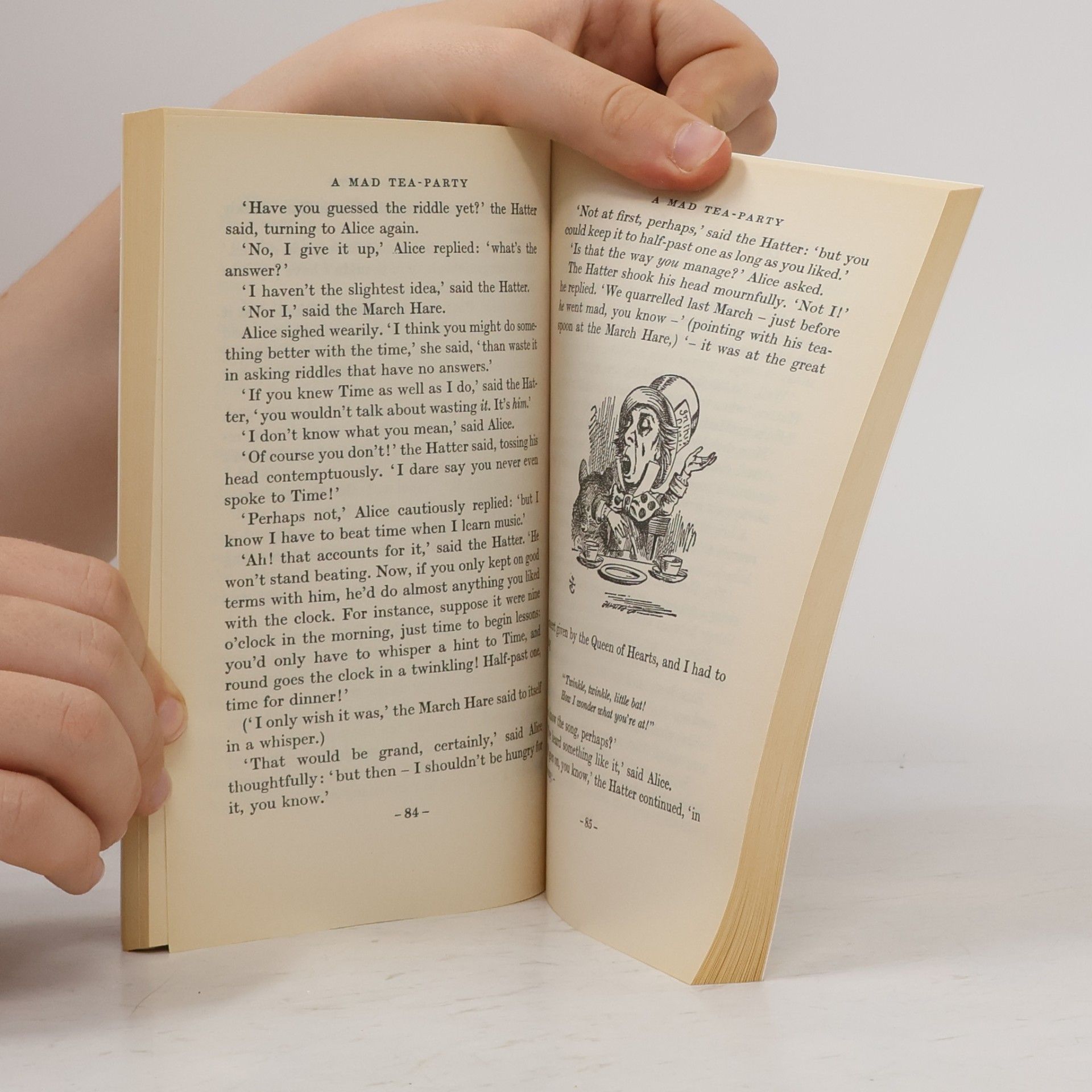 Lewis Carroll Alice's Adventures in Wonderland