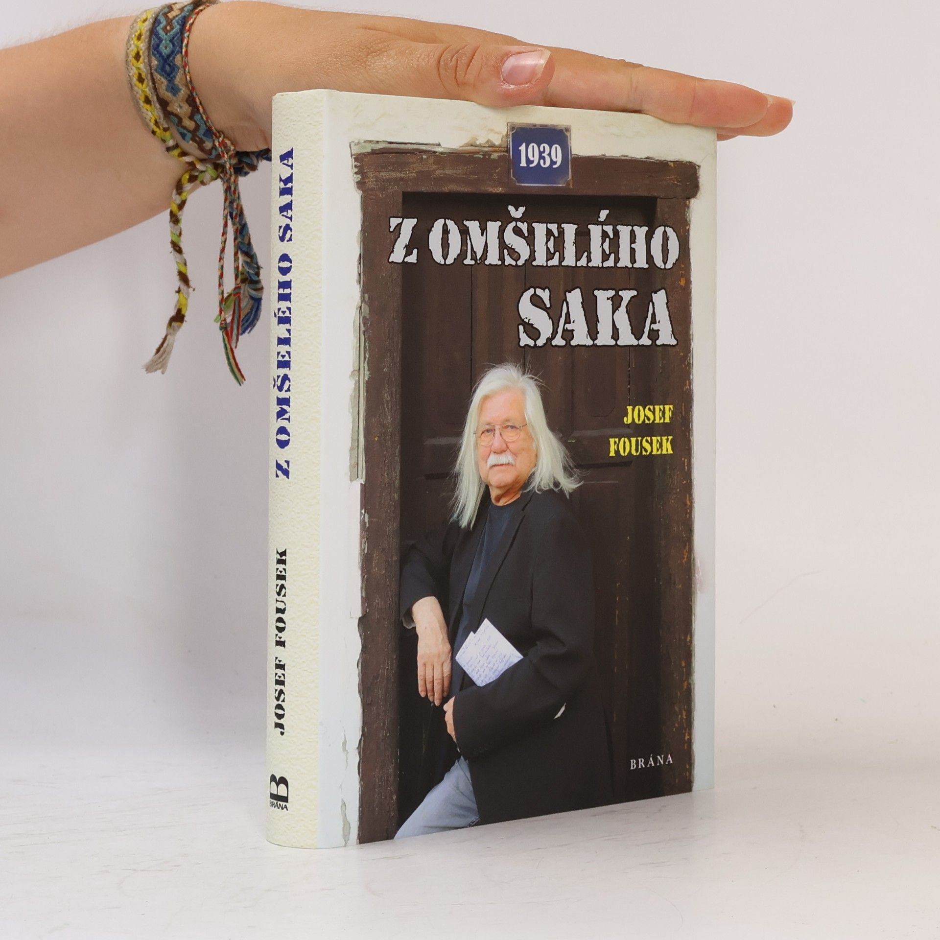 Z omšelého saka