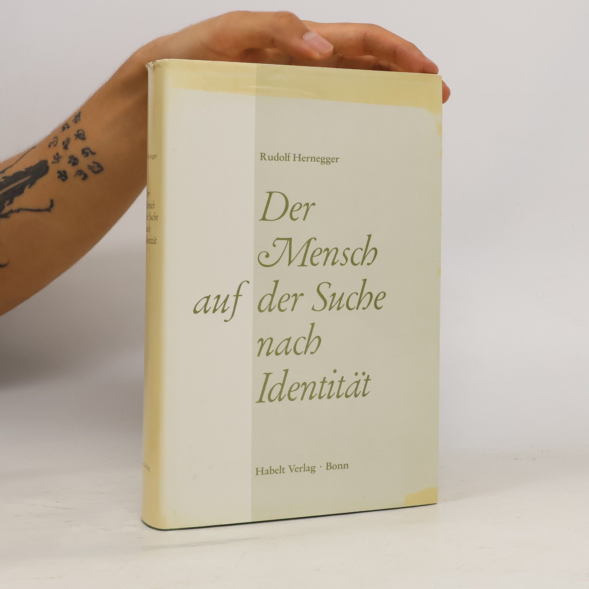 Der Mensch auf der Suche nach Identität