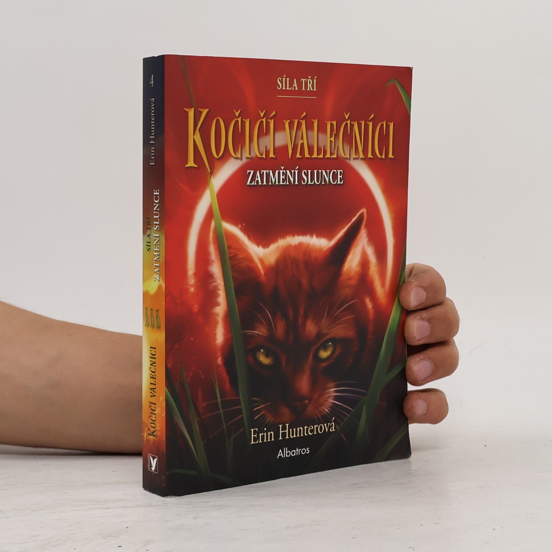 Erin Hunter Zatmění slunce