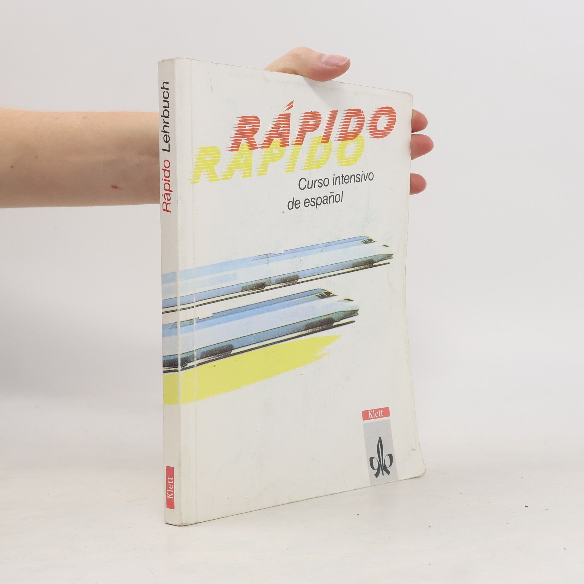 Lourdes Miquel Rapido, Lehrbuch