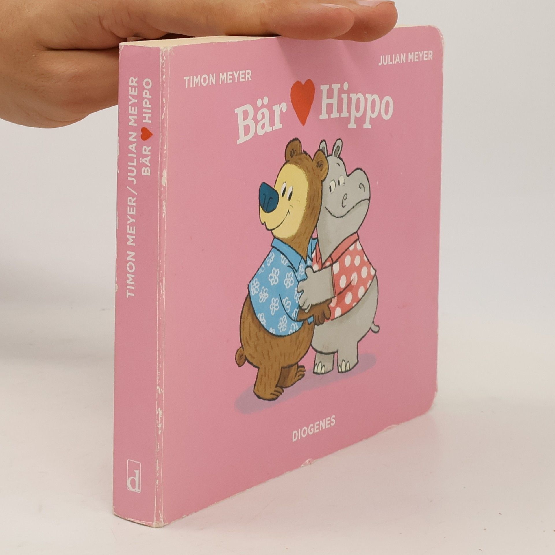 Julian Meyer Bär liebt Hippo