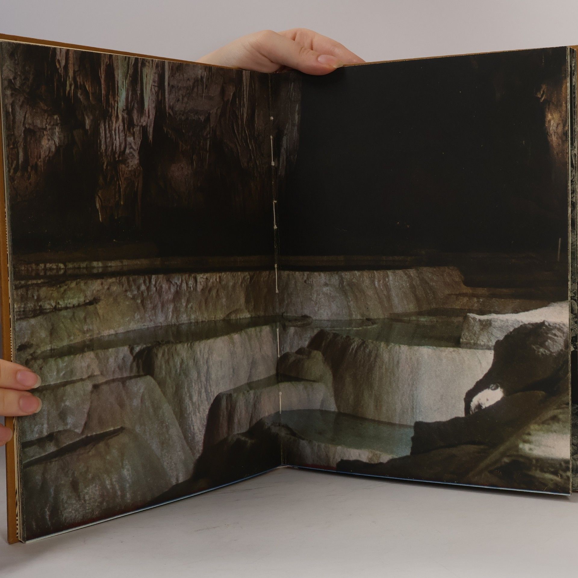 Jaroslav Macák Domica. Jaskyňa pračloveka vo fotografii Jaroslava Macáka