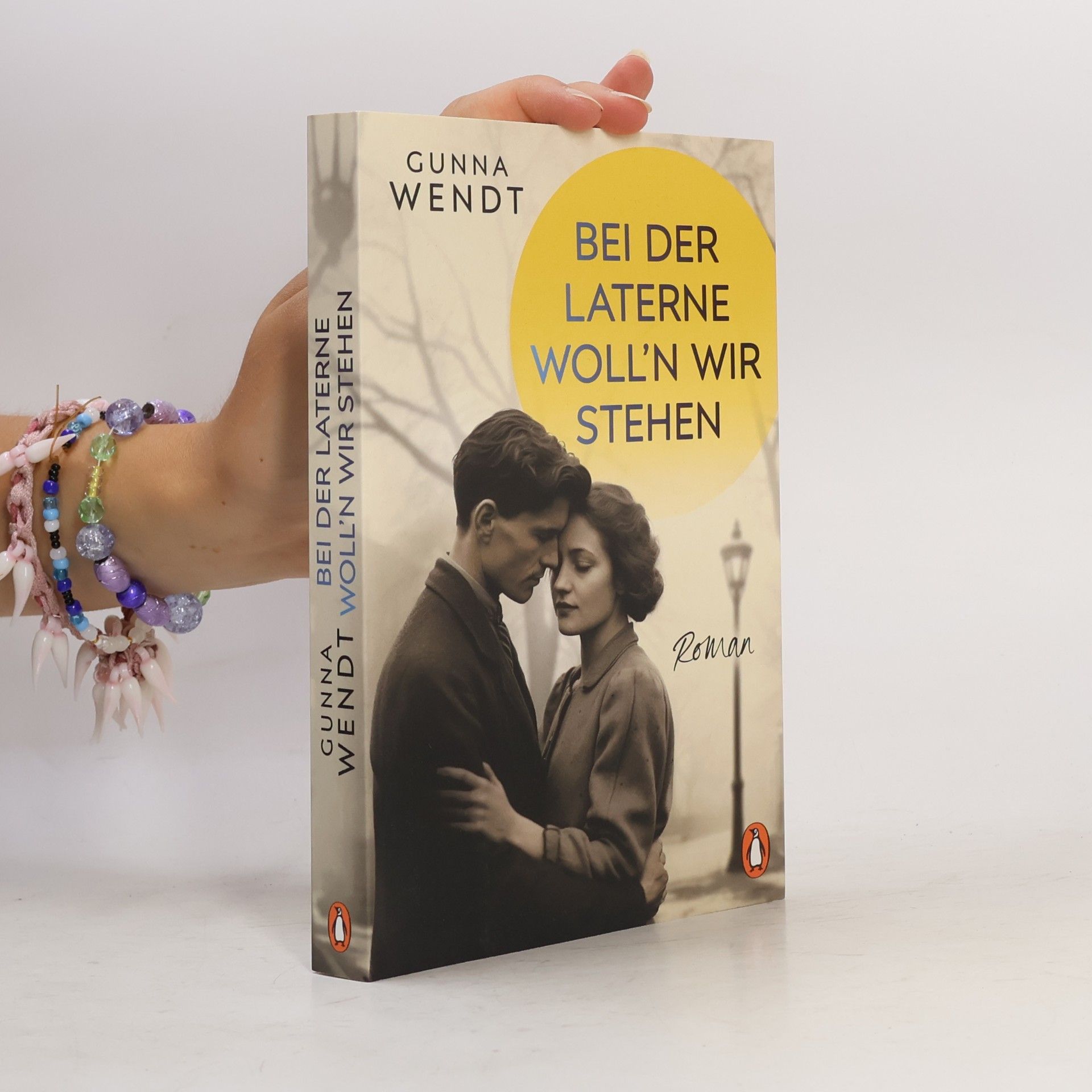 Gunna Wendt Bei der Laterne woll'n wir stehen