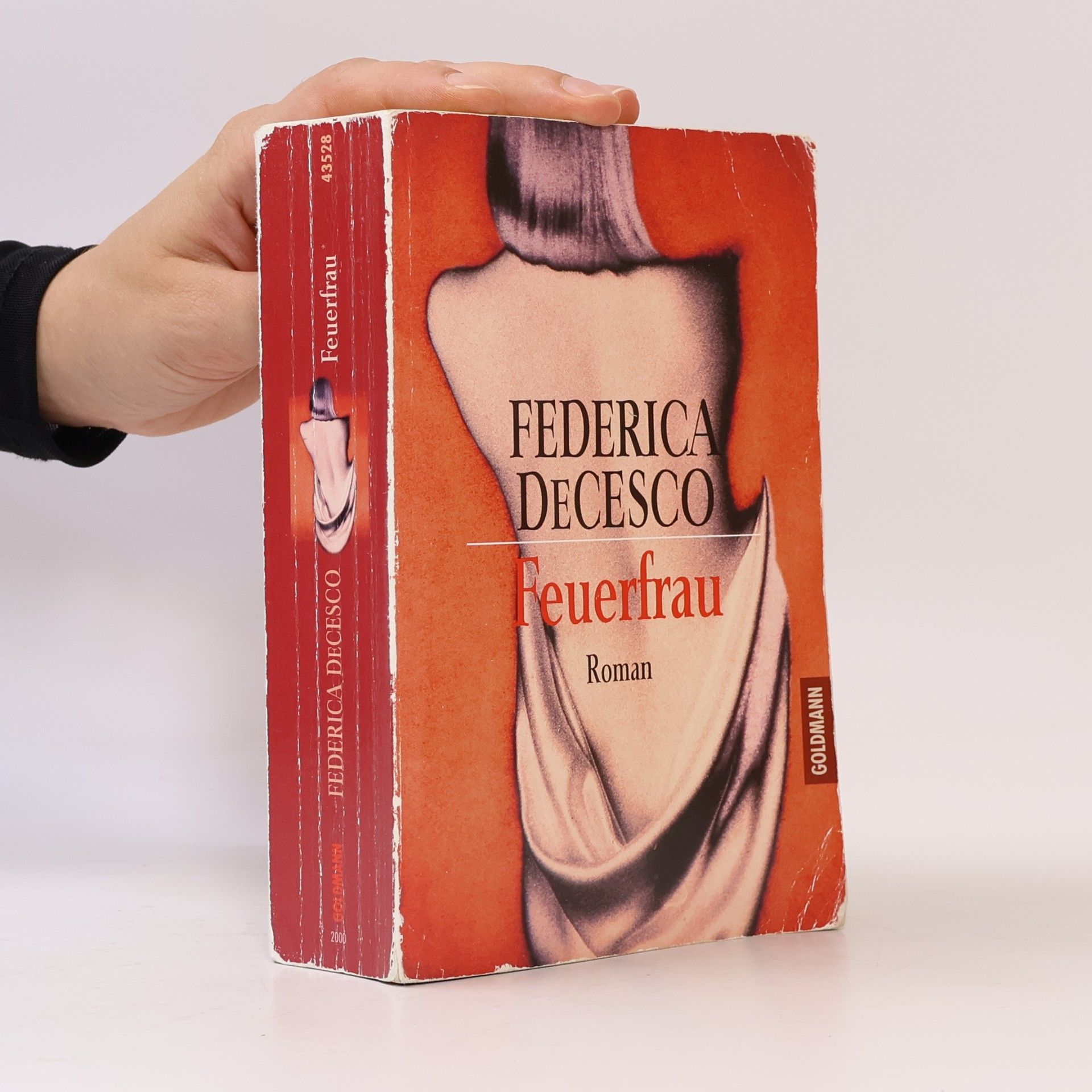Federica de Cesco Feuerfrau
