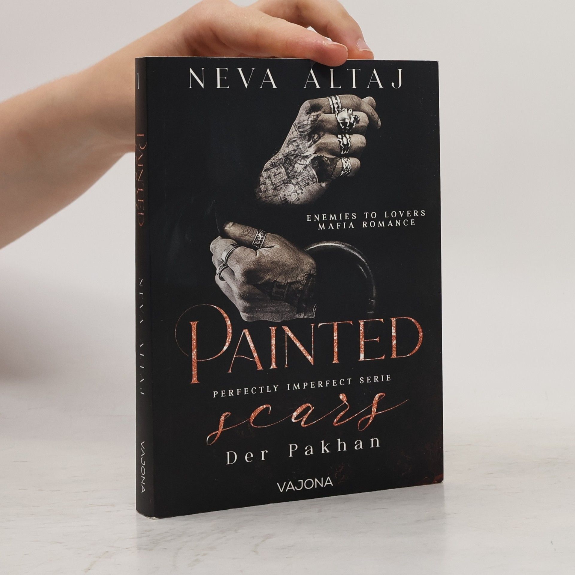 Neva Altaj Painted Scars - Der Pakhan / Perfectly Imperfect Bd.1