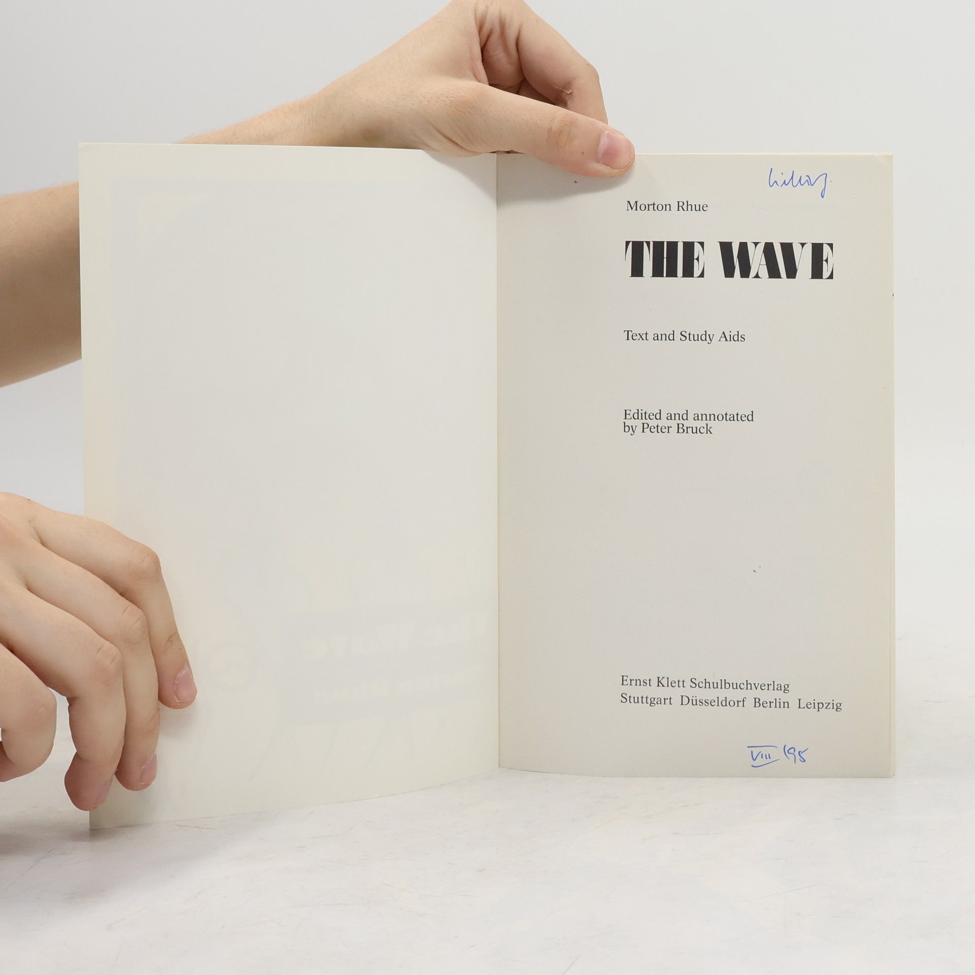 Todd Strasser The wave