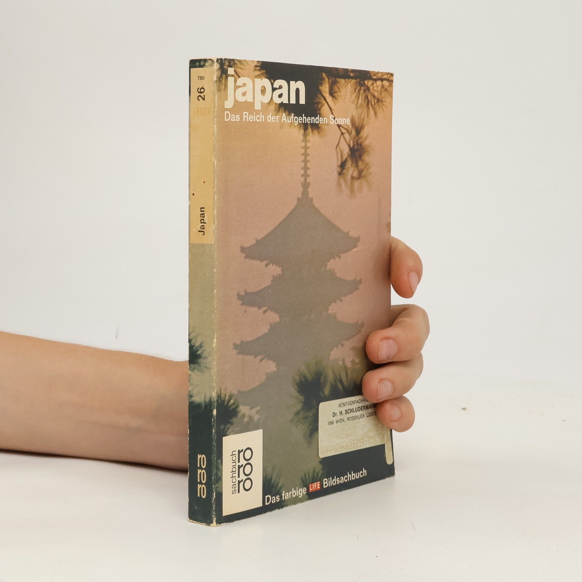 Jonathan Norton Leonard Japan