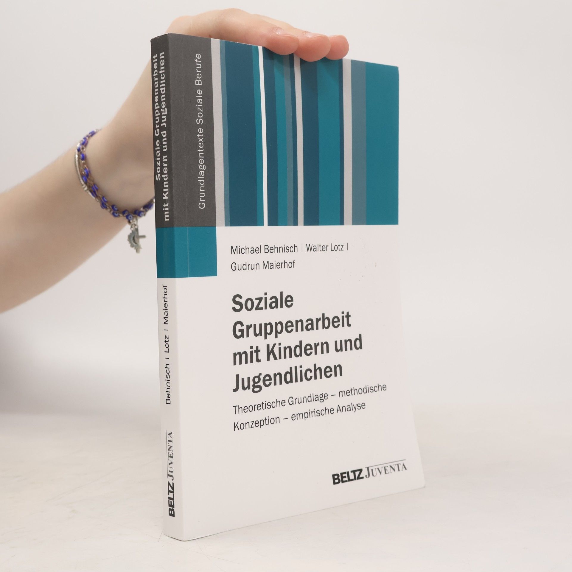 Gudrun Maierhof Grundlagentexte Soziale Berufe: Soziale Gruppenarbeit mit Kindern und Jugendlichen