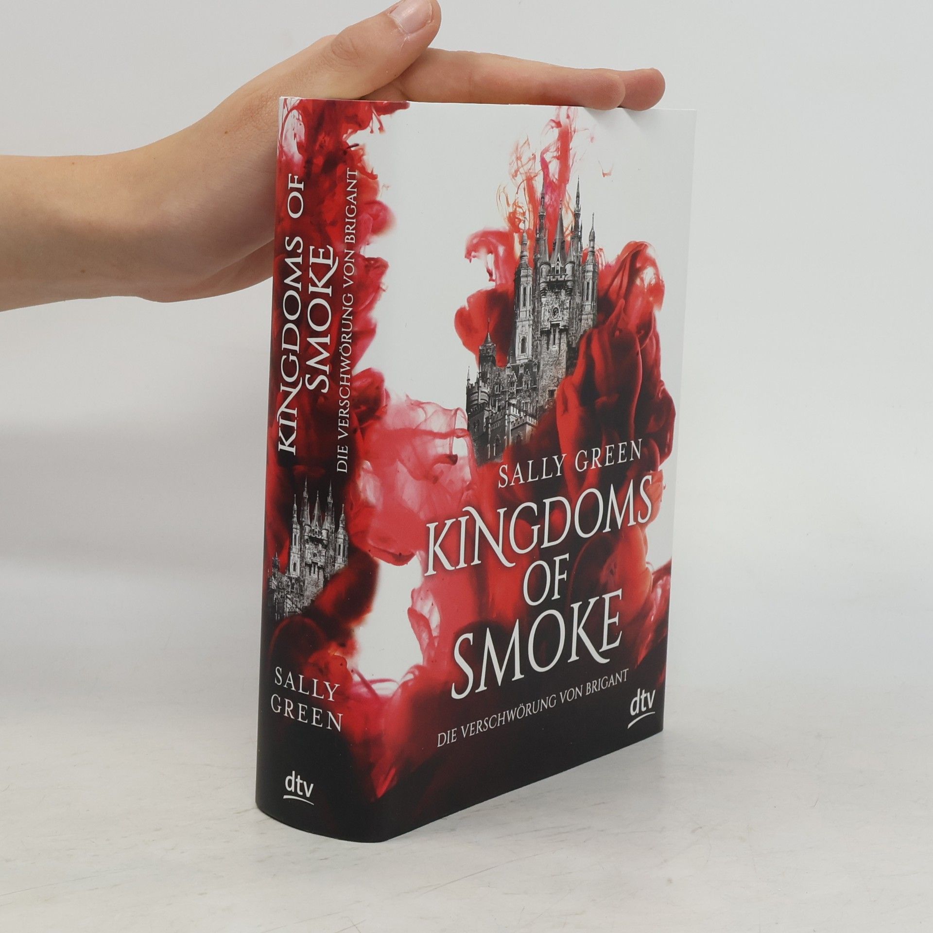 Sally Green Kingdoms of Smoke