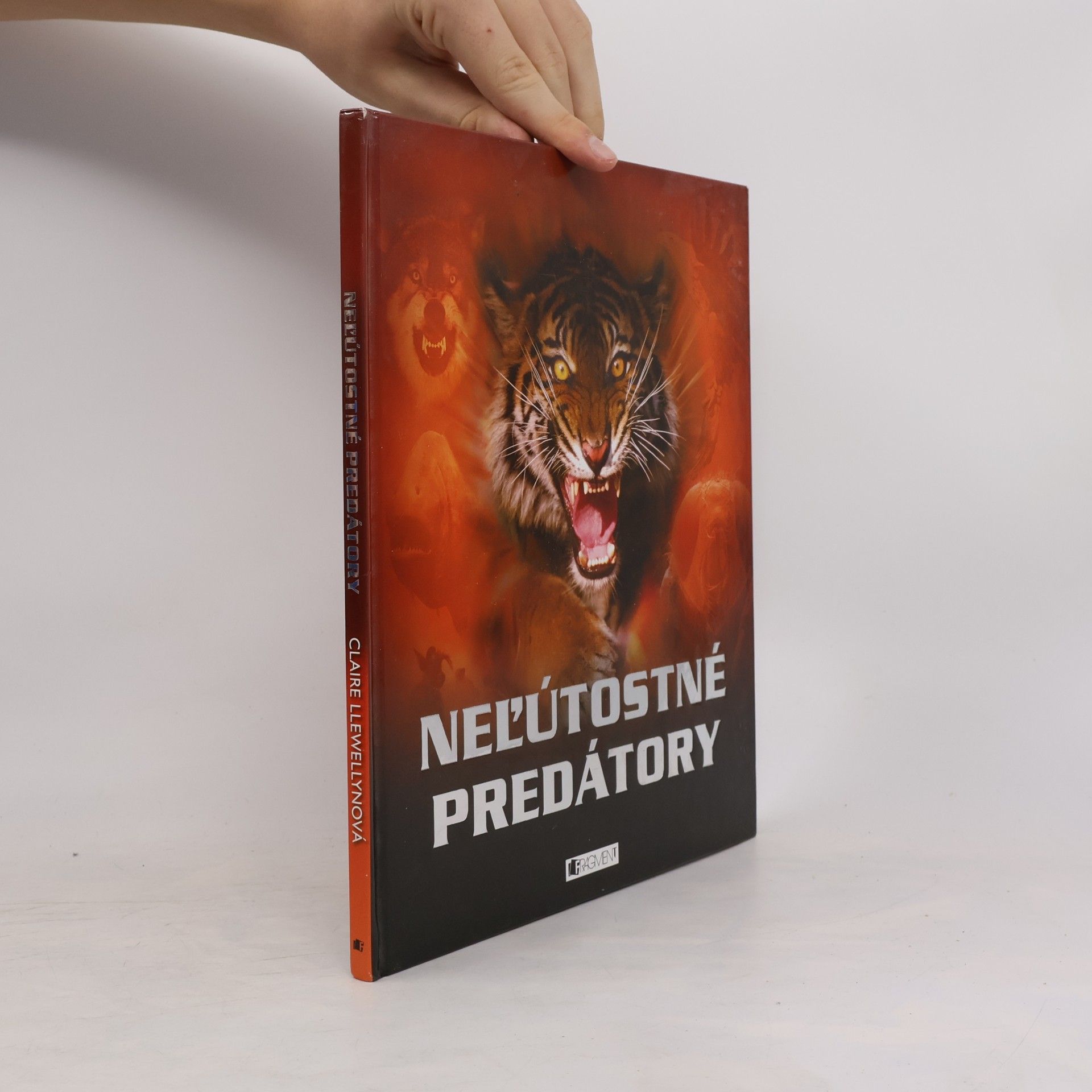 Nel'útostné predátory