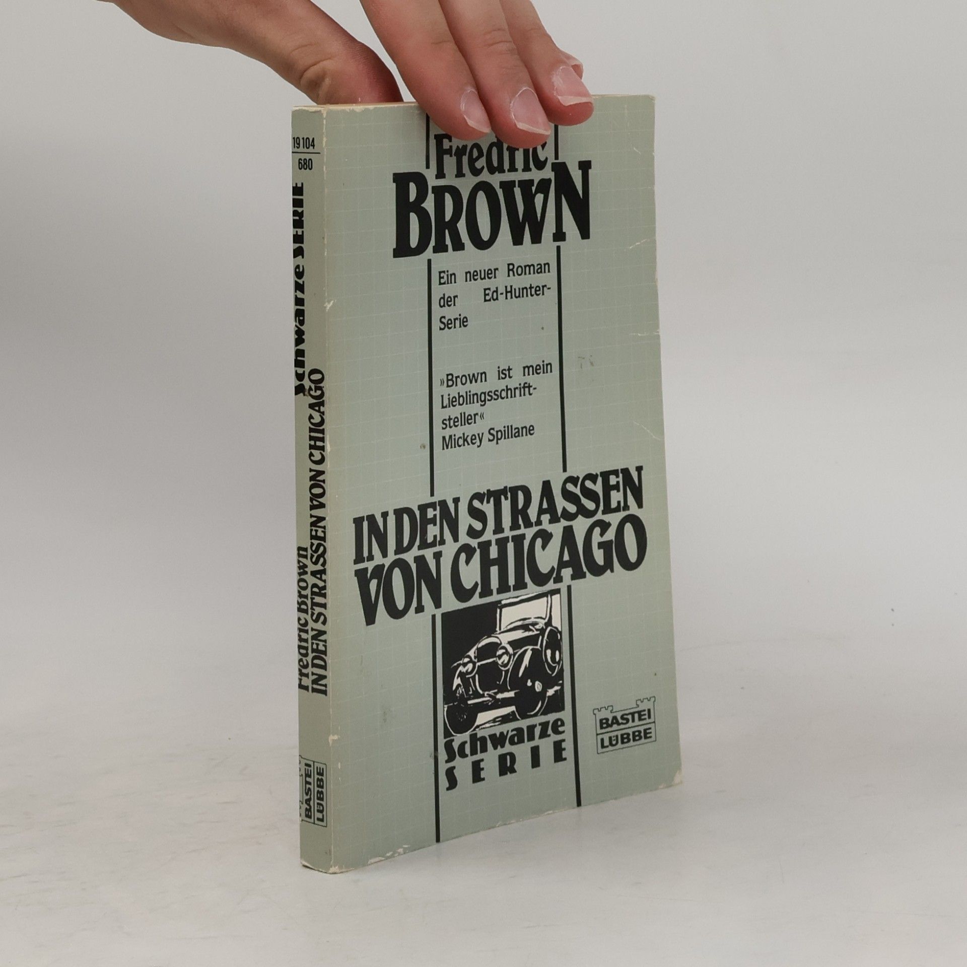 Fredric Brown In den Straßen von Chicago.
