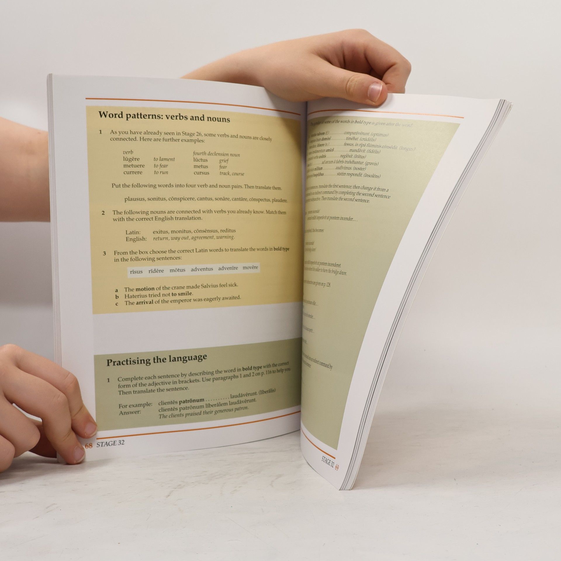 Raghavendra Rau Cambridge Latin Course Book 4 Student's Book