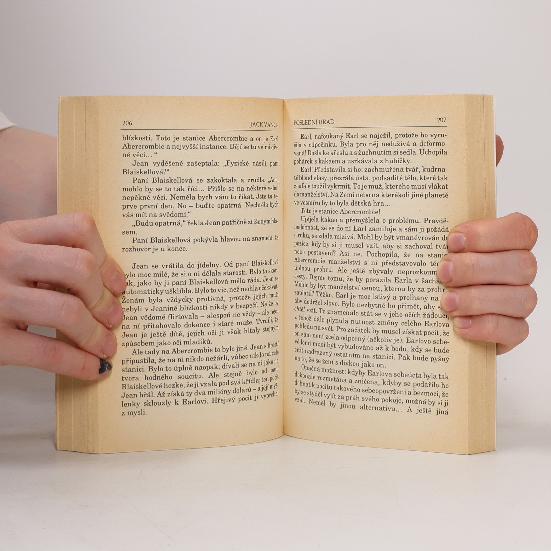 Jack Vance Poslední hrad
