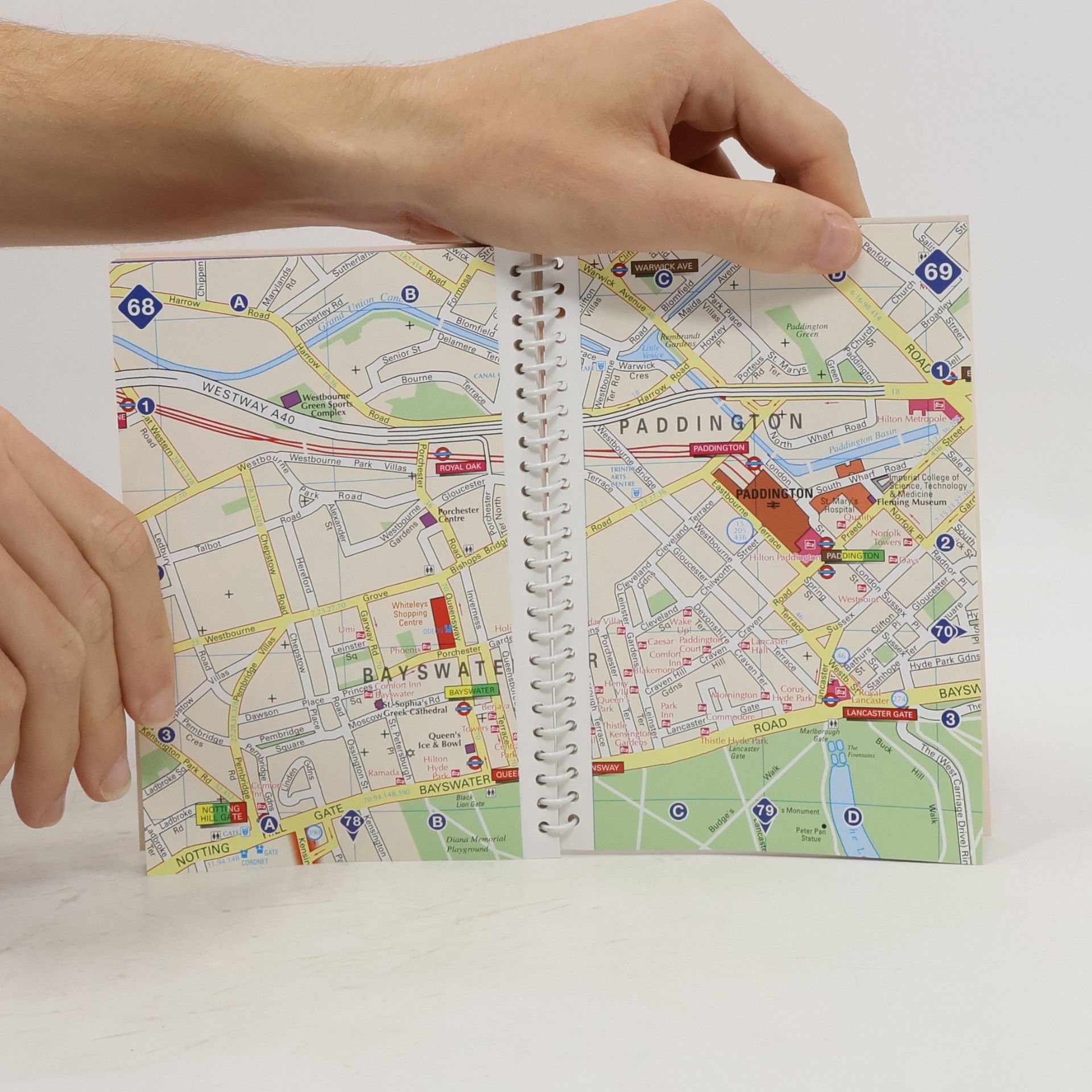 London Atlas & Guide