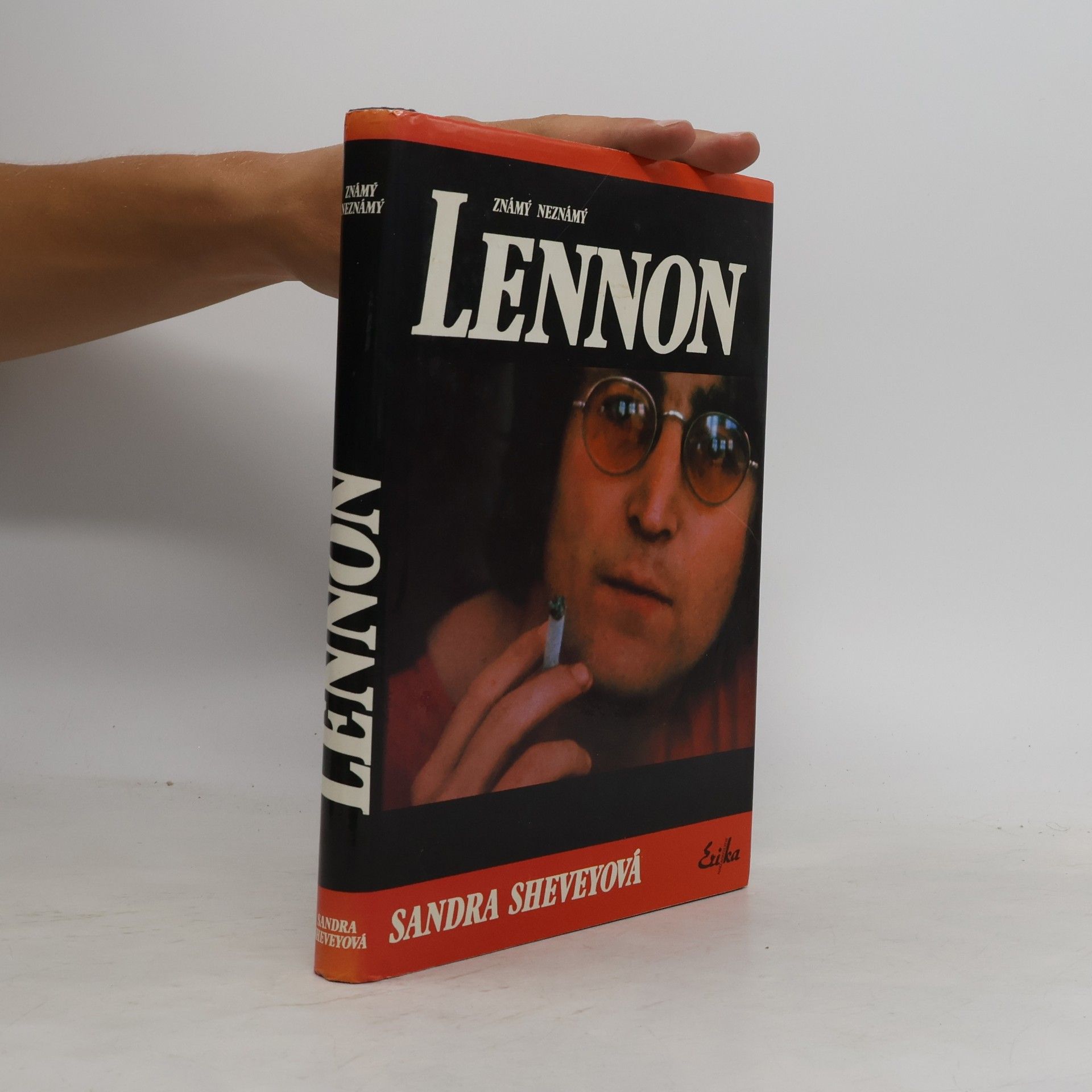 Sandra Shevey Lennon známý neznámý