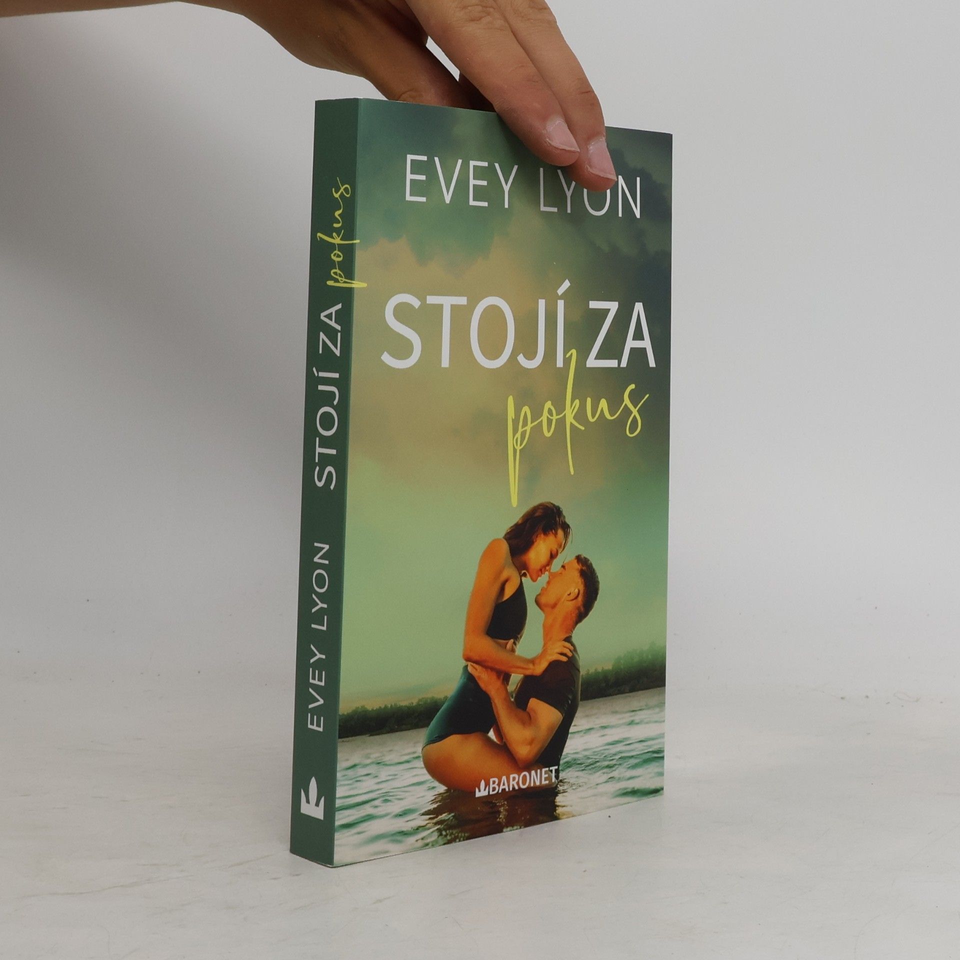 Evey Lyon Stojí za pokus