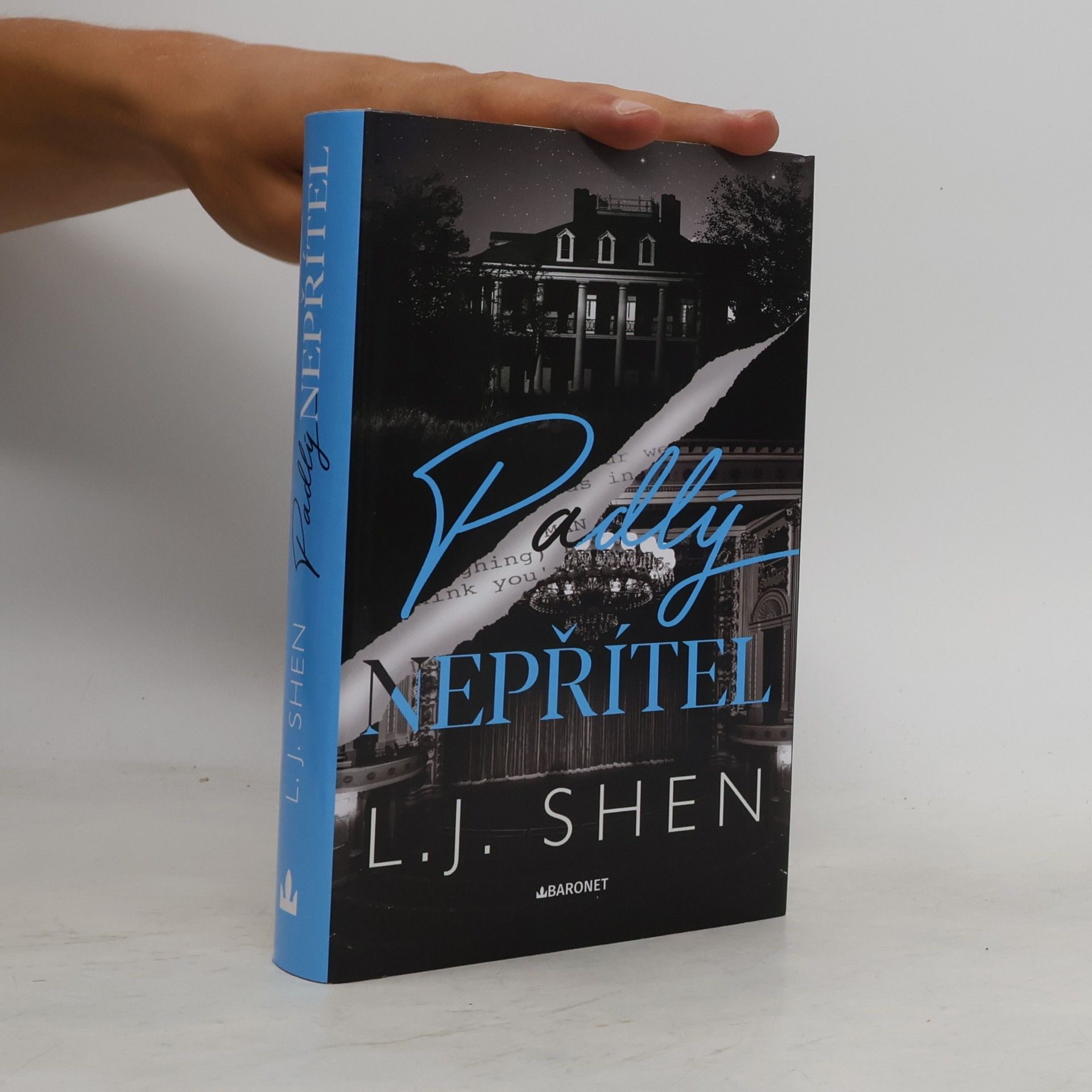 L. J. Shen Cruel Castaways 2. Padlý nepřítel