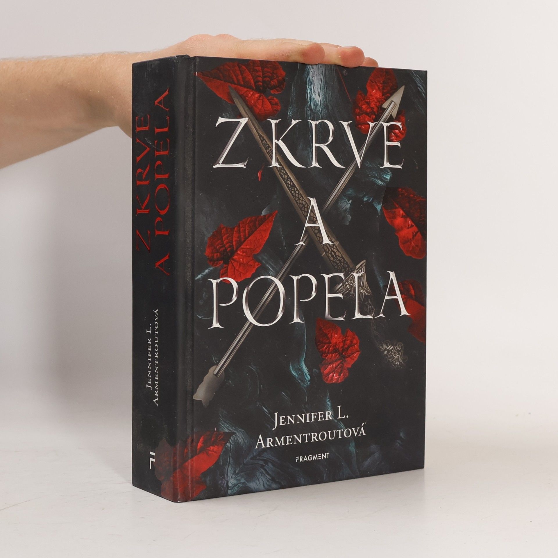 Jennifer Armentrout Z krve a popela