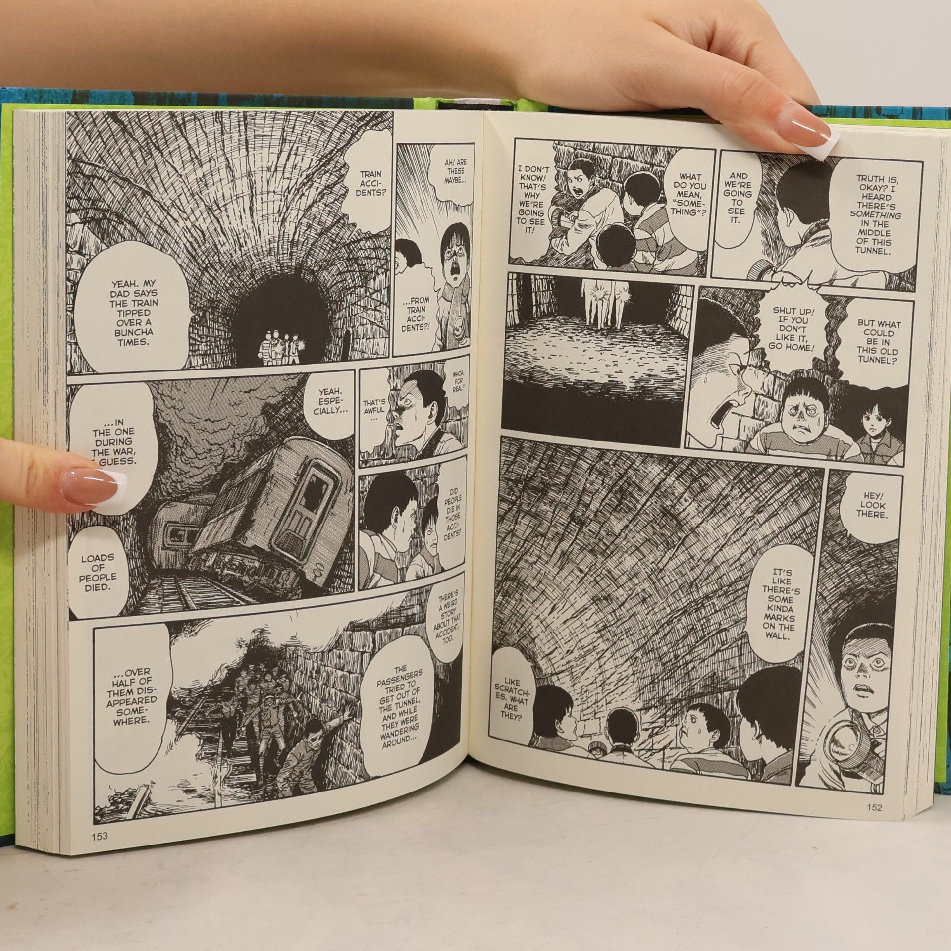 Džundži Itó Tombs: Junji Ito Story Collection