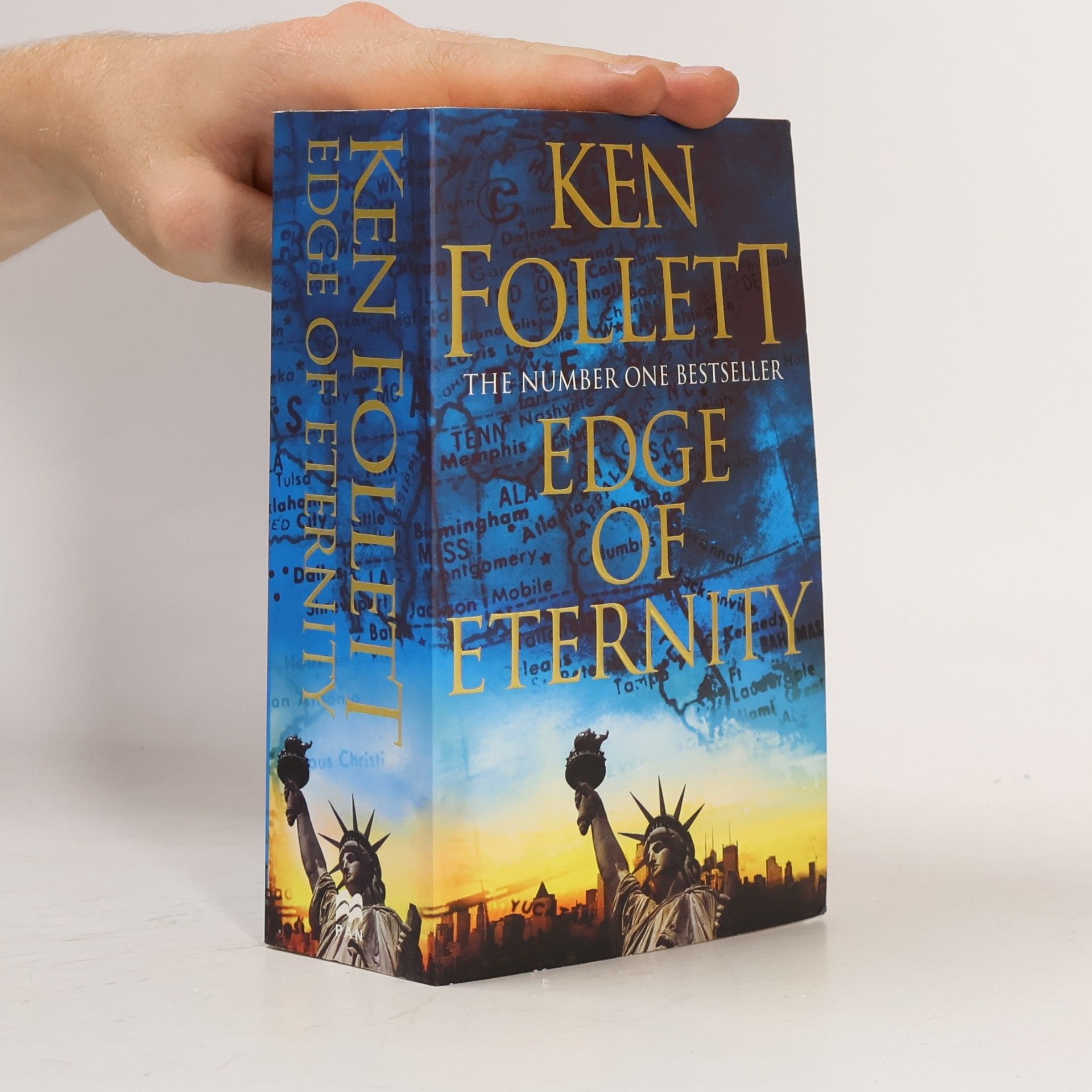 Ken Follett Edge of Eternity