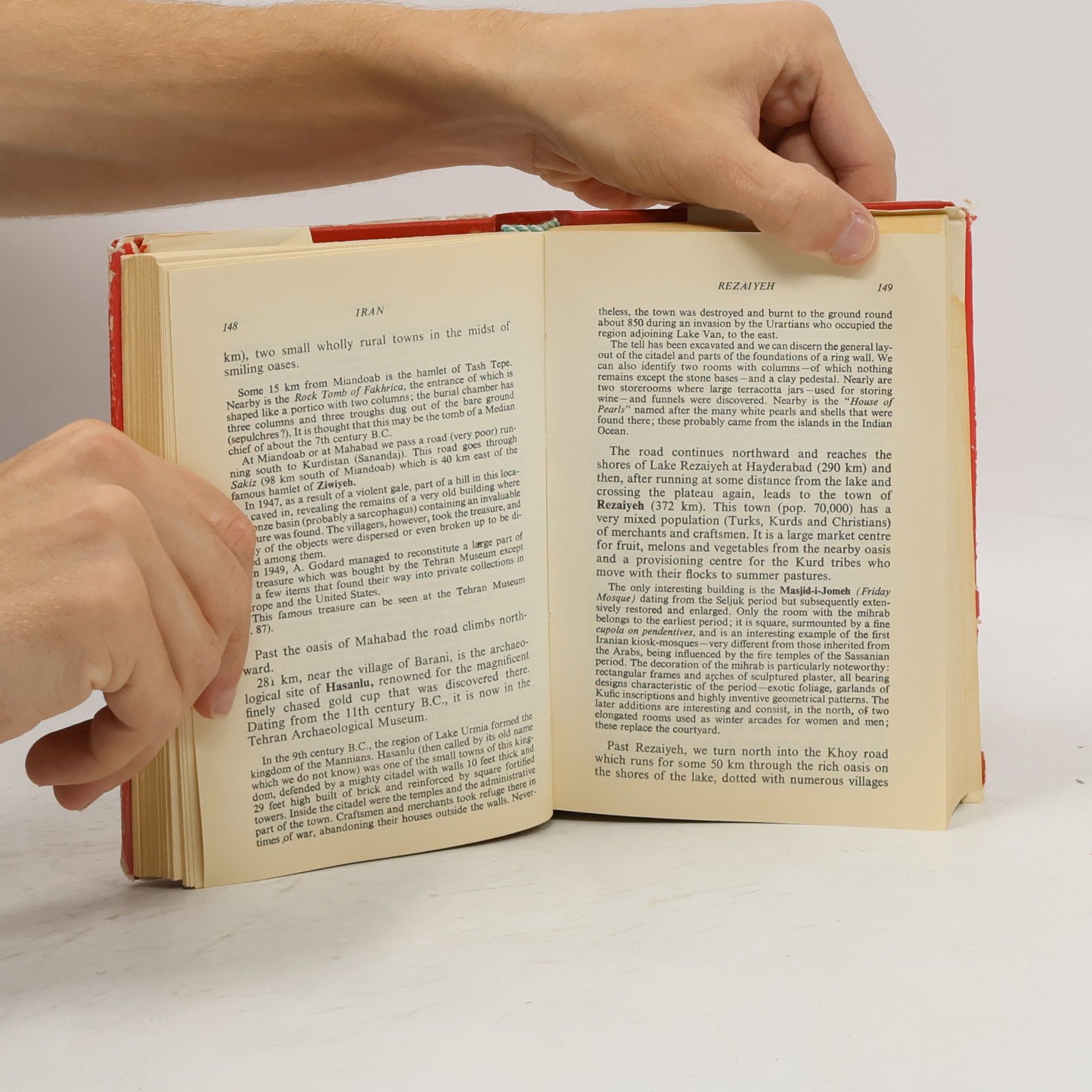 Various authors Nagel's Encyclopedia Guide: Iran