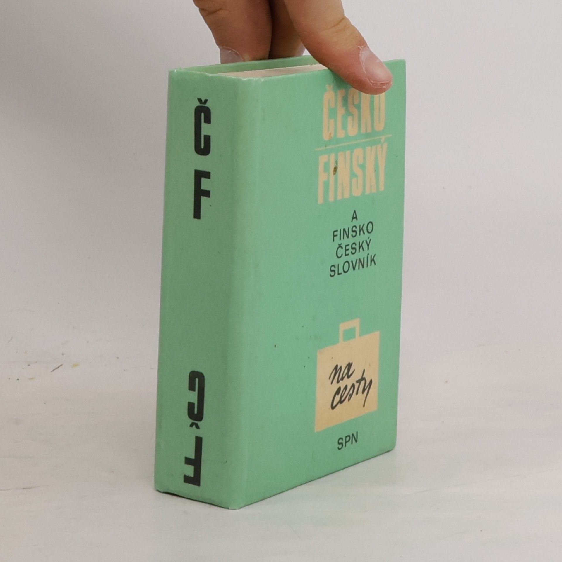 Česko-finský a finsko-český slovník na cesty