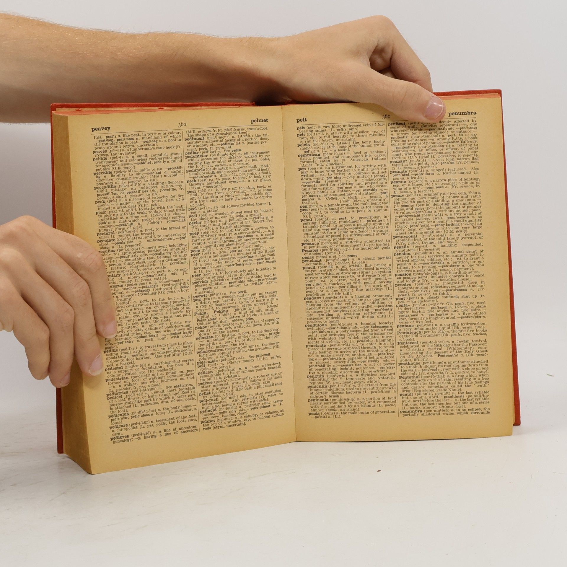 Collectif d'auteurs The New National Dictionary