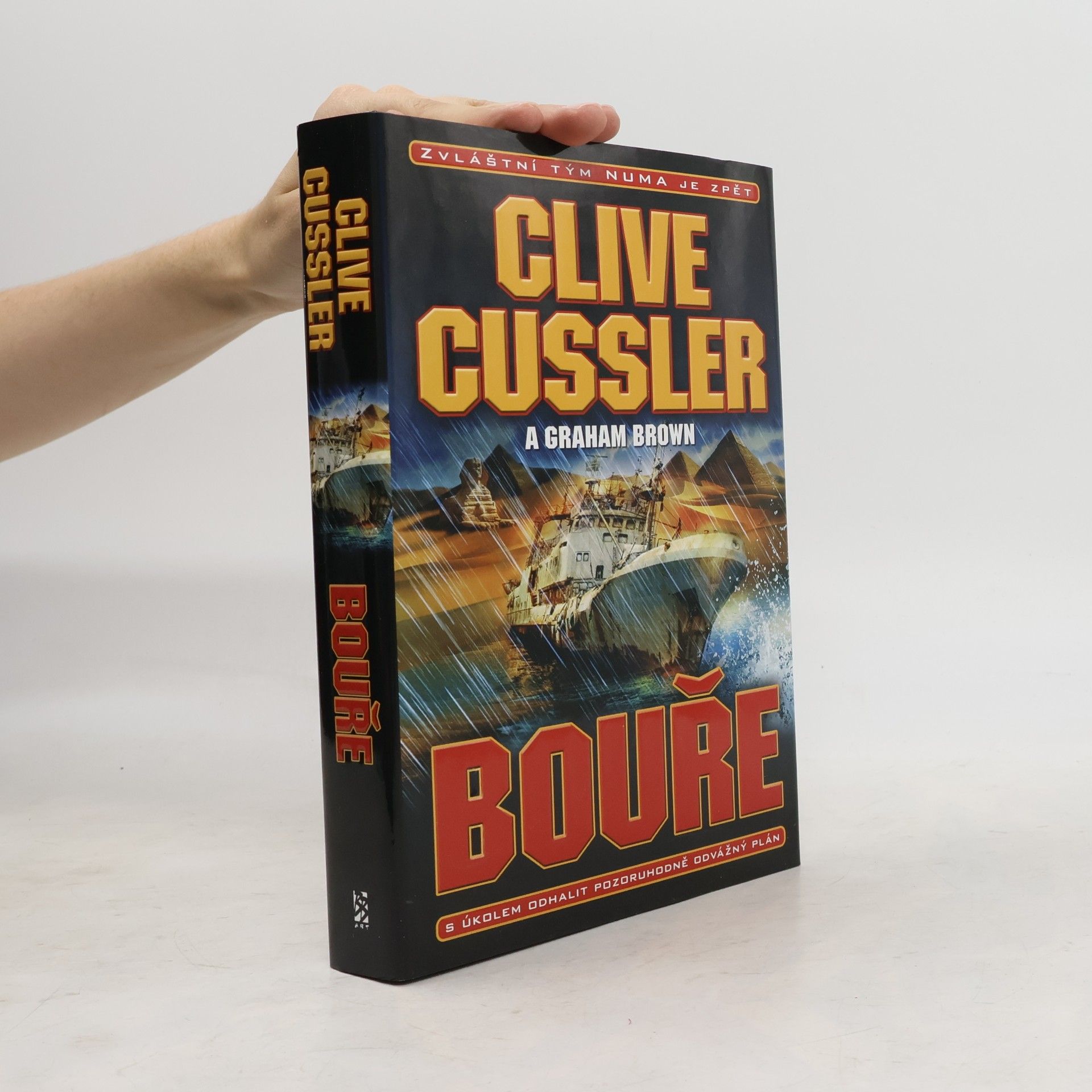 Clive Cussler Bouře
