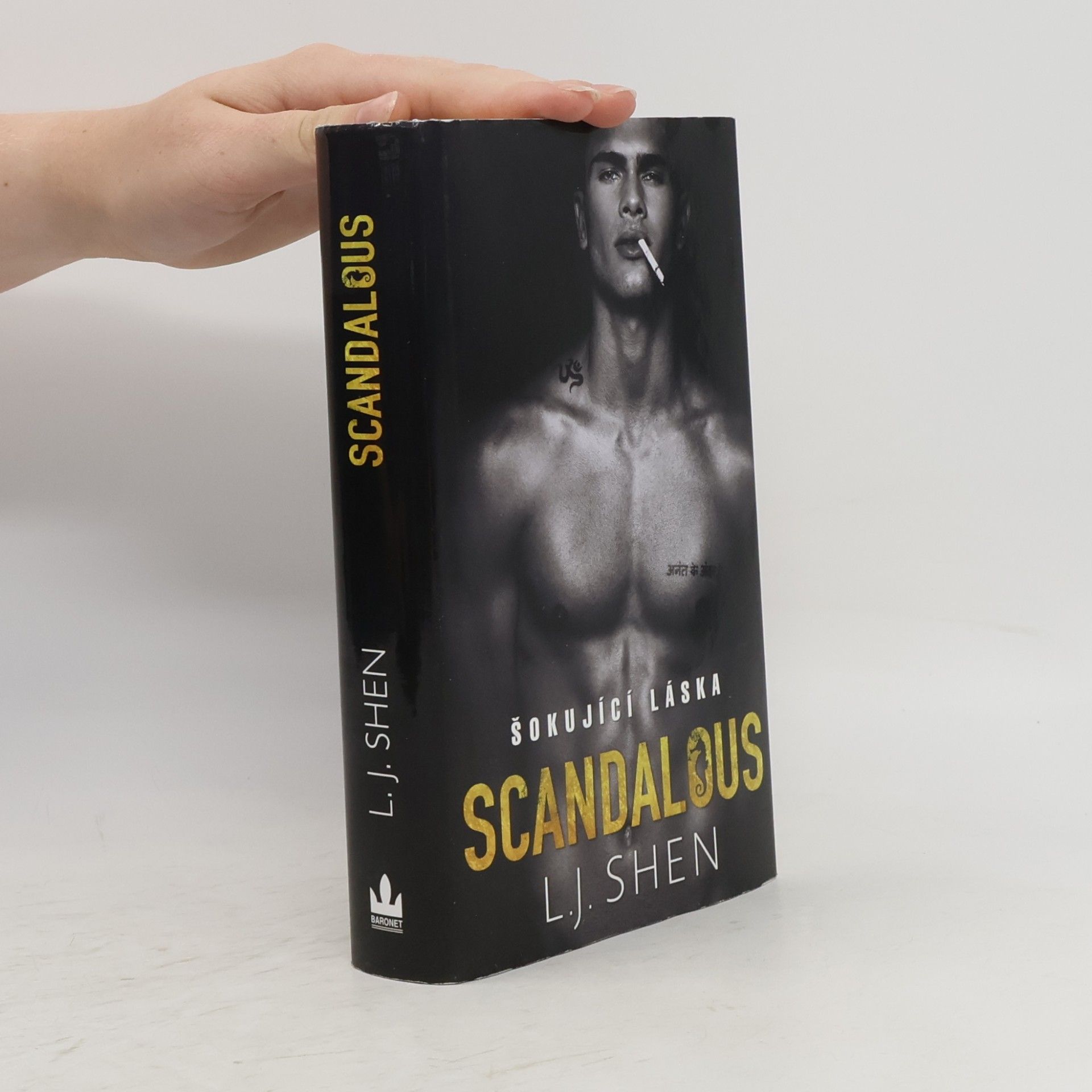 L. J. Shen Scandalous: Šokující láska