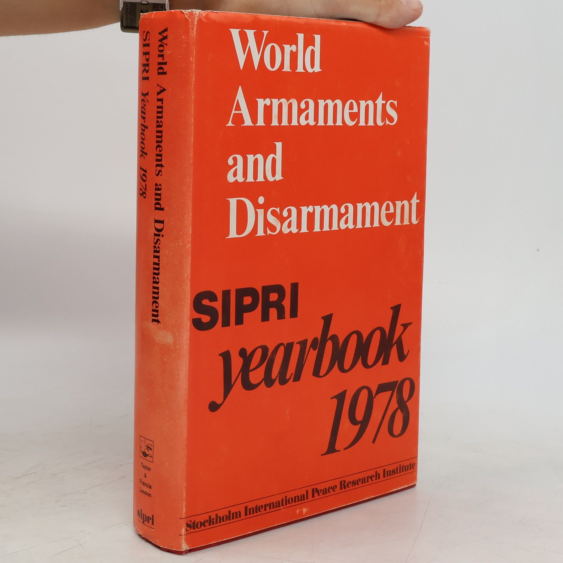 Stockholm International Peace Research Institute Staff SIPRI Yearbook - 1978: World Armaments and Disarmament