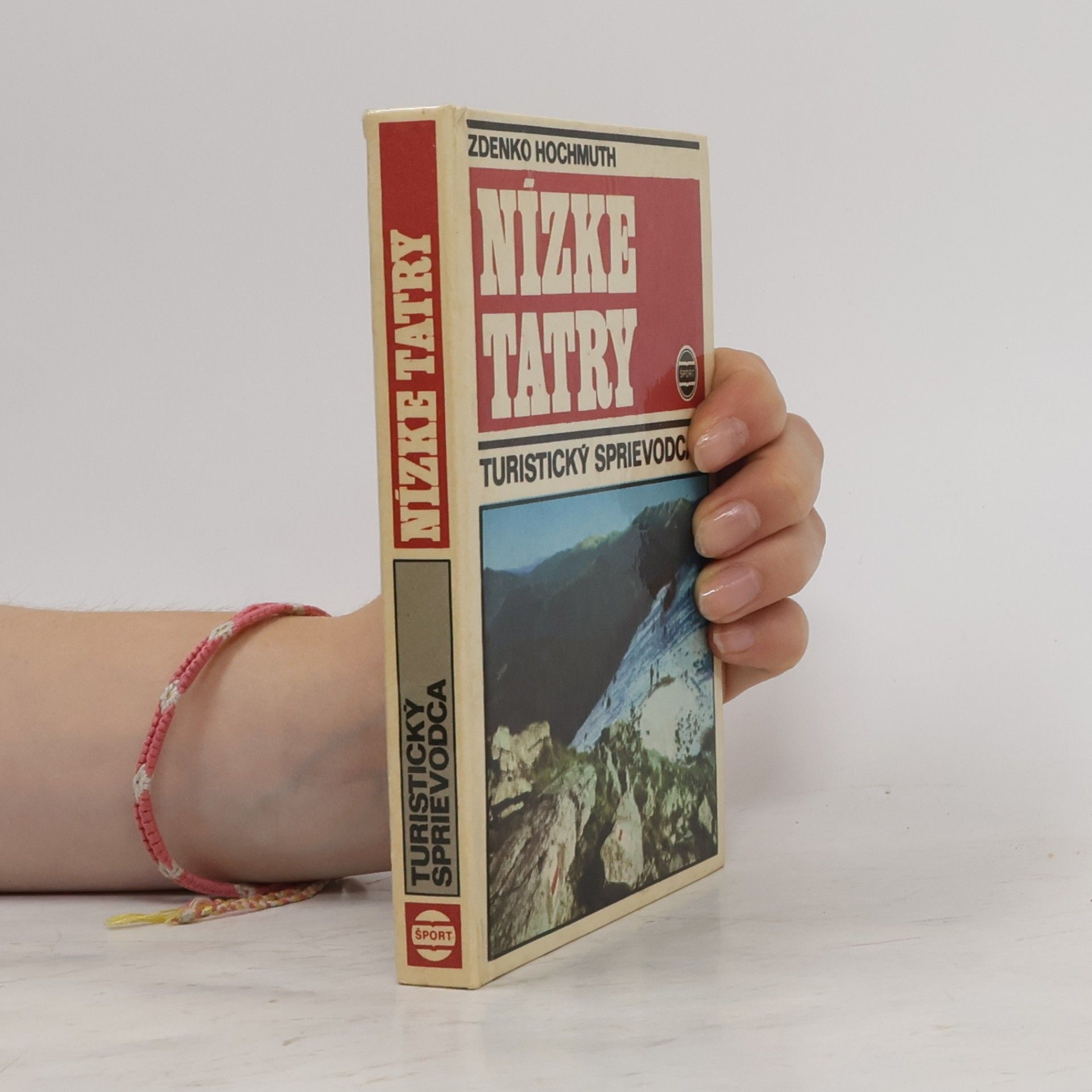 Zdenko Hochmuth Nízke Tatry.Turistický sprievodca