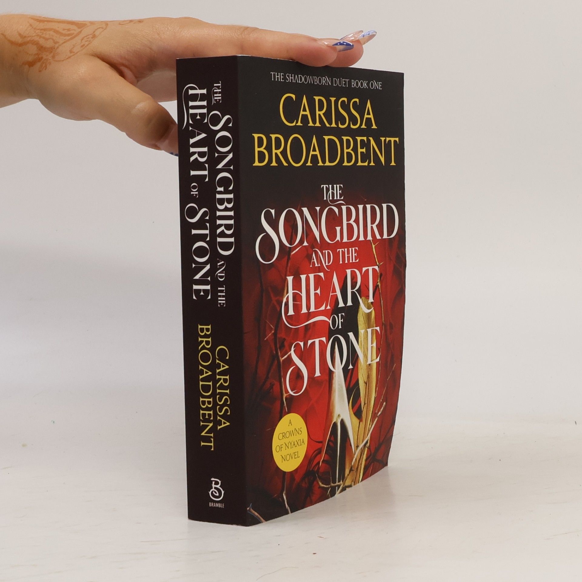 Carissa Broadbent The Songbird and the Heart of Stone