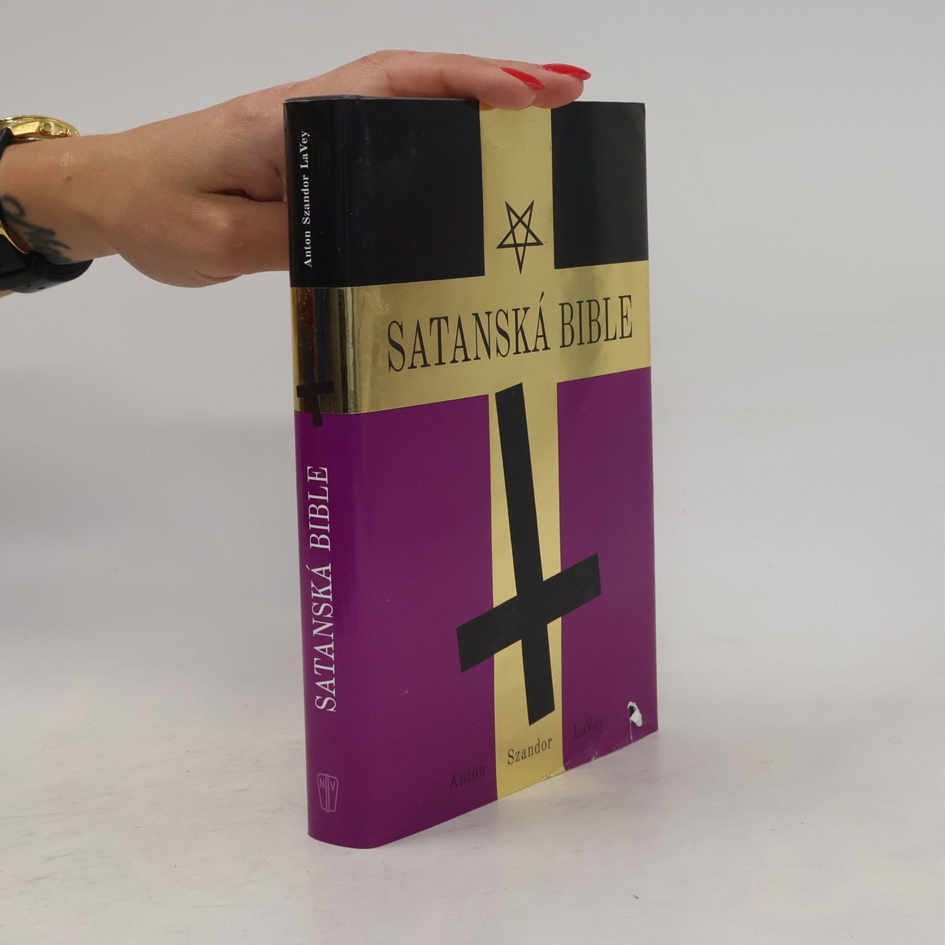 Anton Szandor La Vey Satanská Bible
