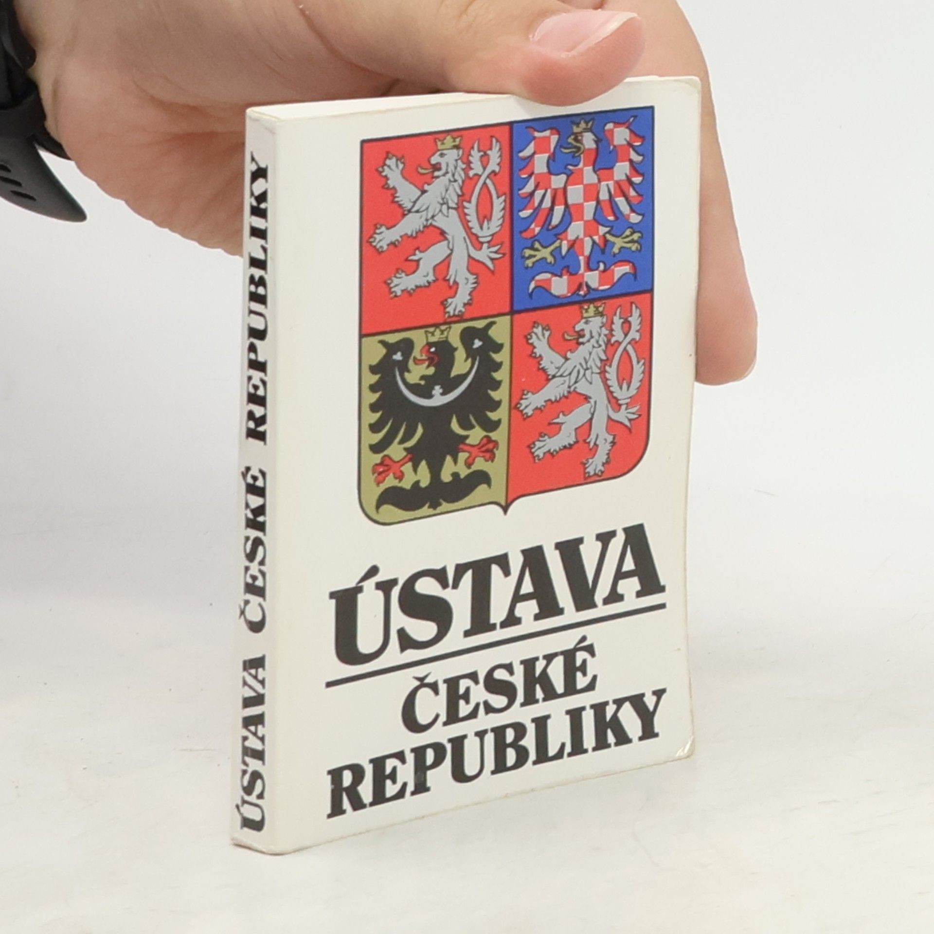 Collectif d'auteurs Ústava České republiky