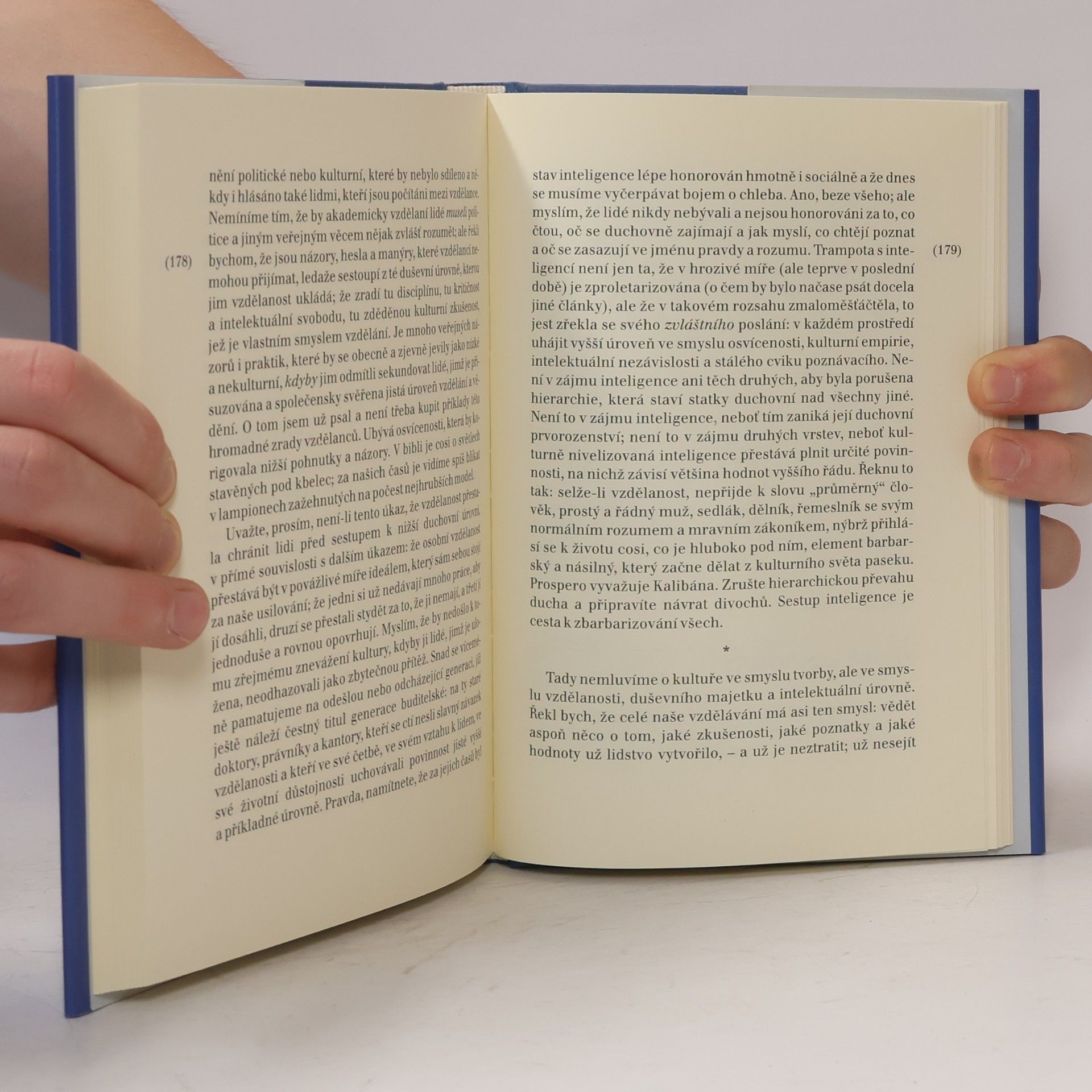 Karel Čapek O demokracii, novinách a českých poměrech