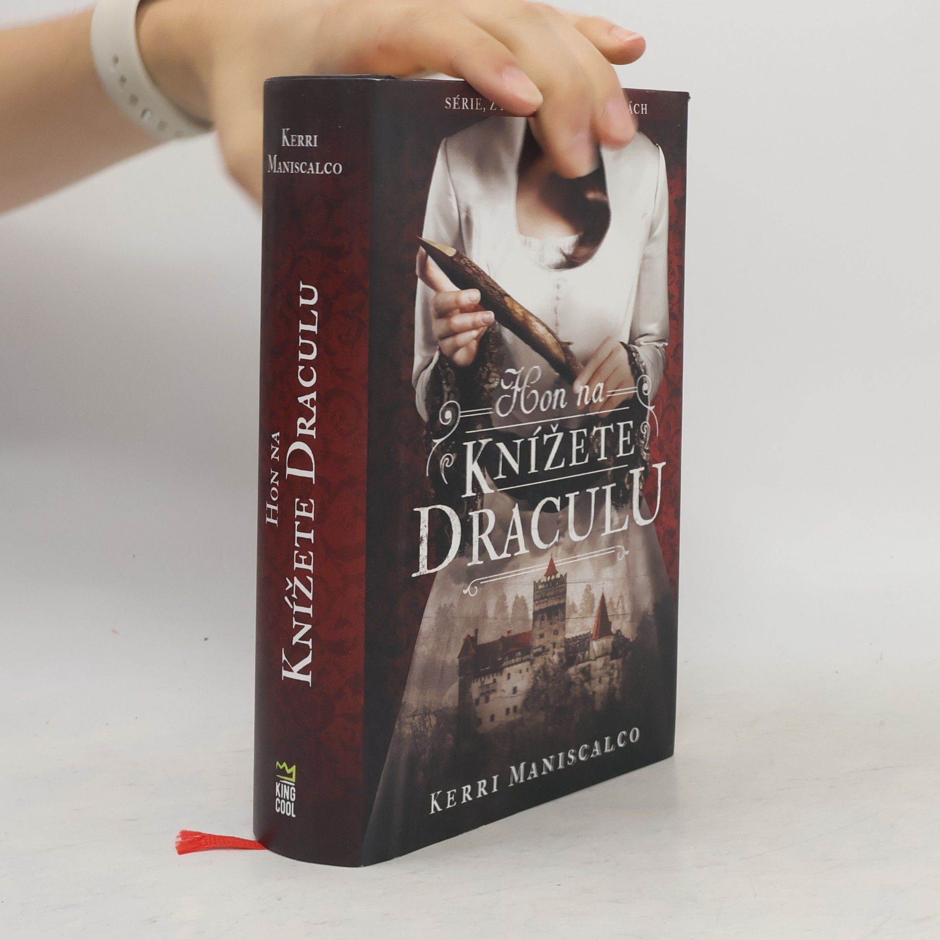 Kerri Maniscalco Hon na knížete Draculu