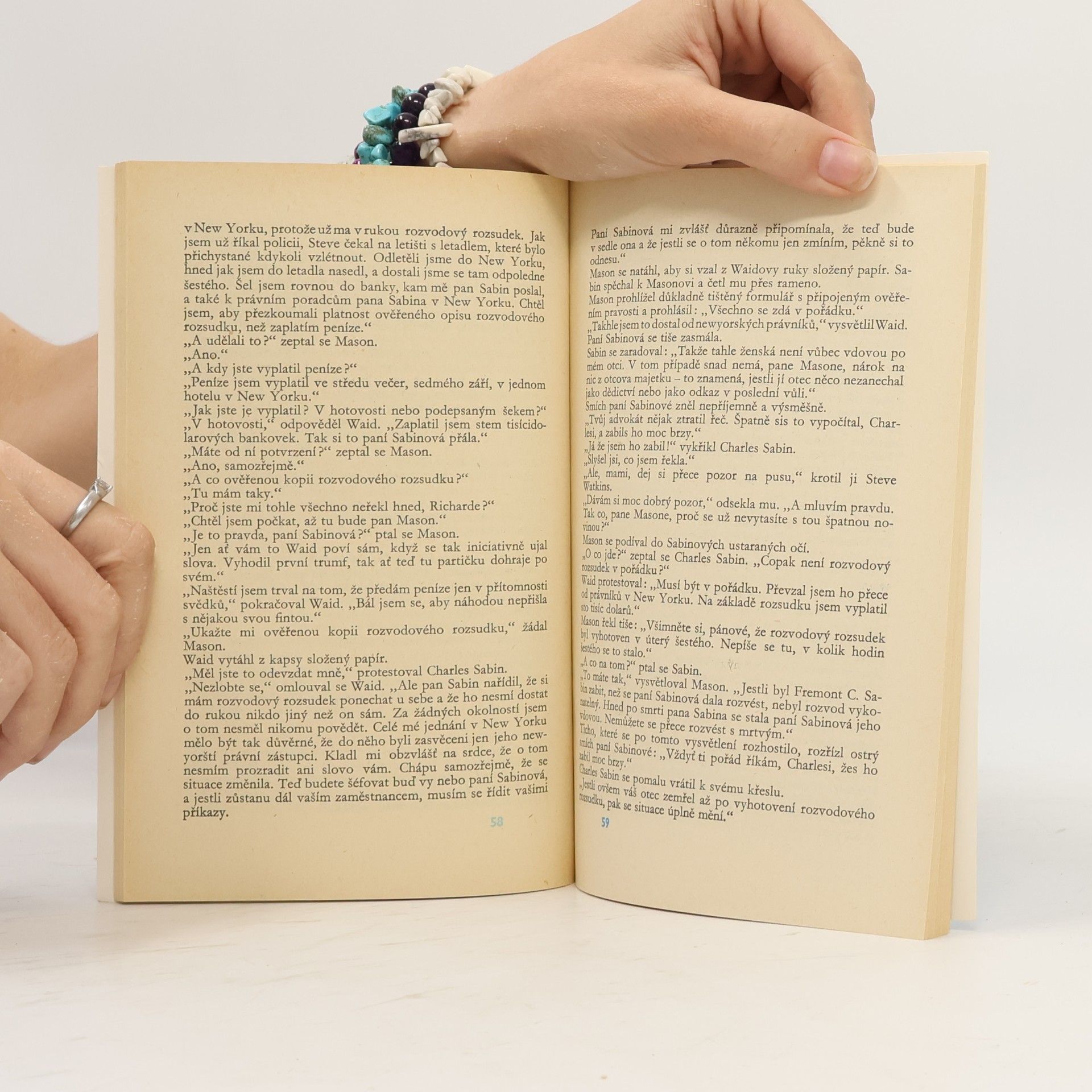 Erle Stanley Gardner Případ křivopřísežného papouška