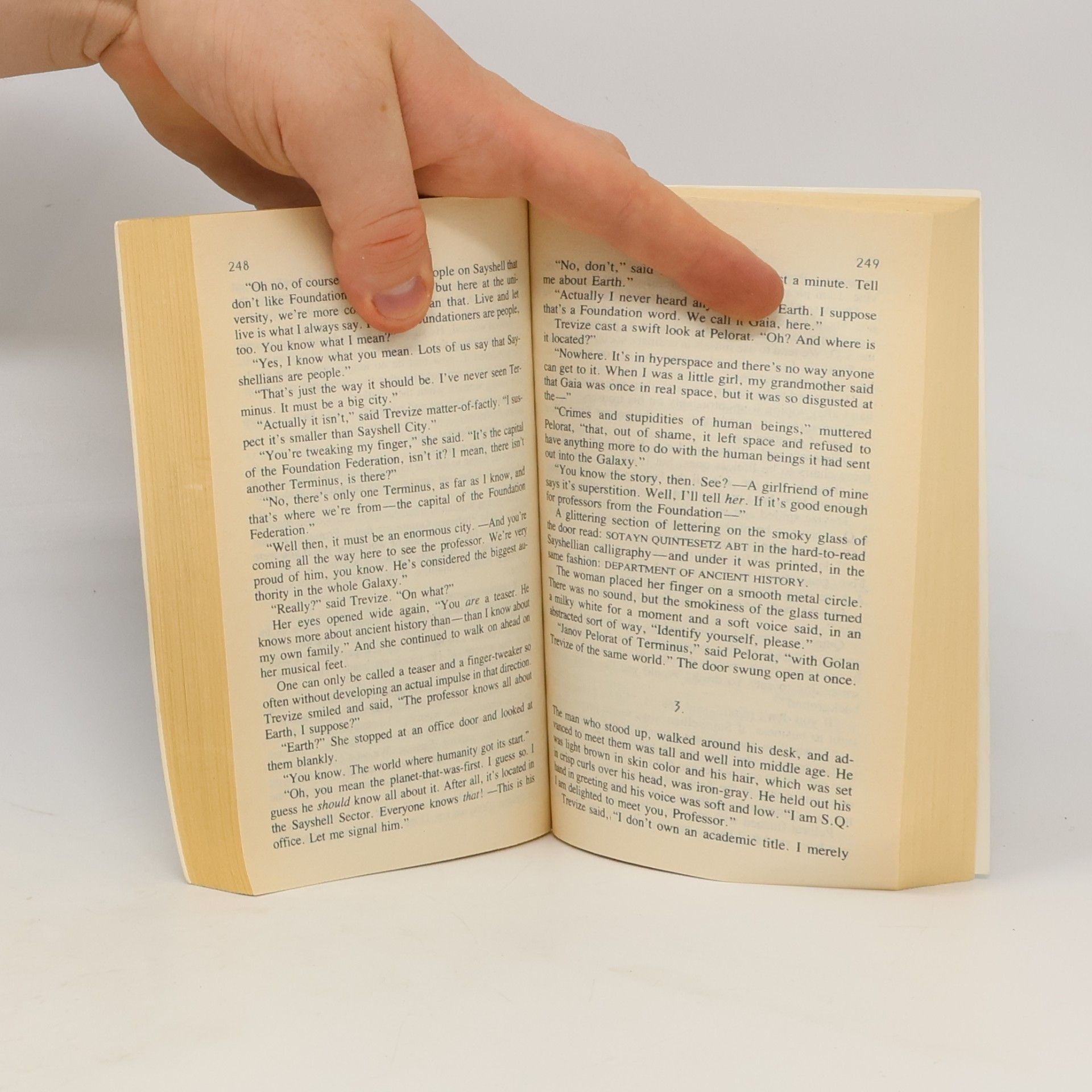 Isaac Asimov Foundation's edge