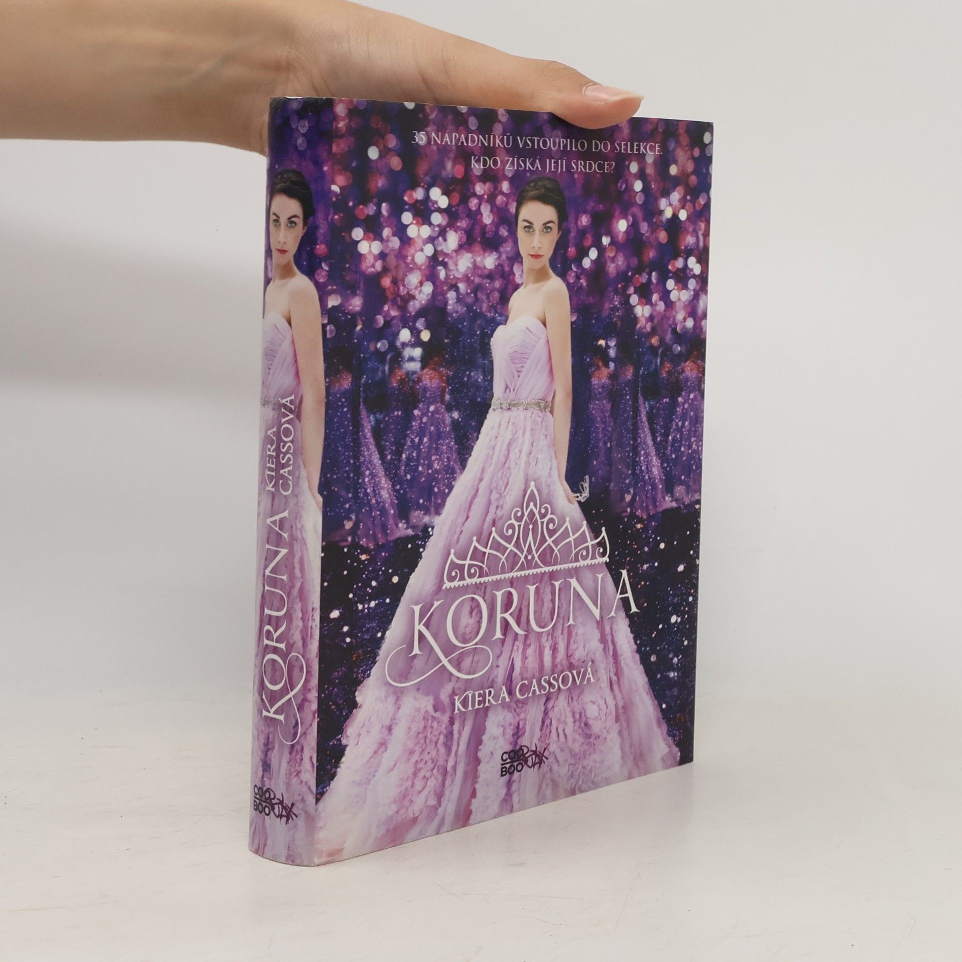 Kiera Cass Koruna
