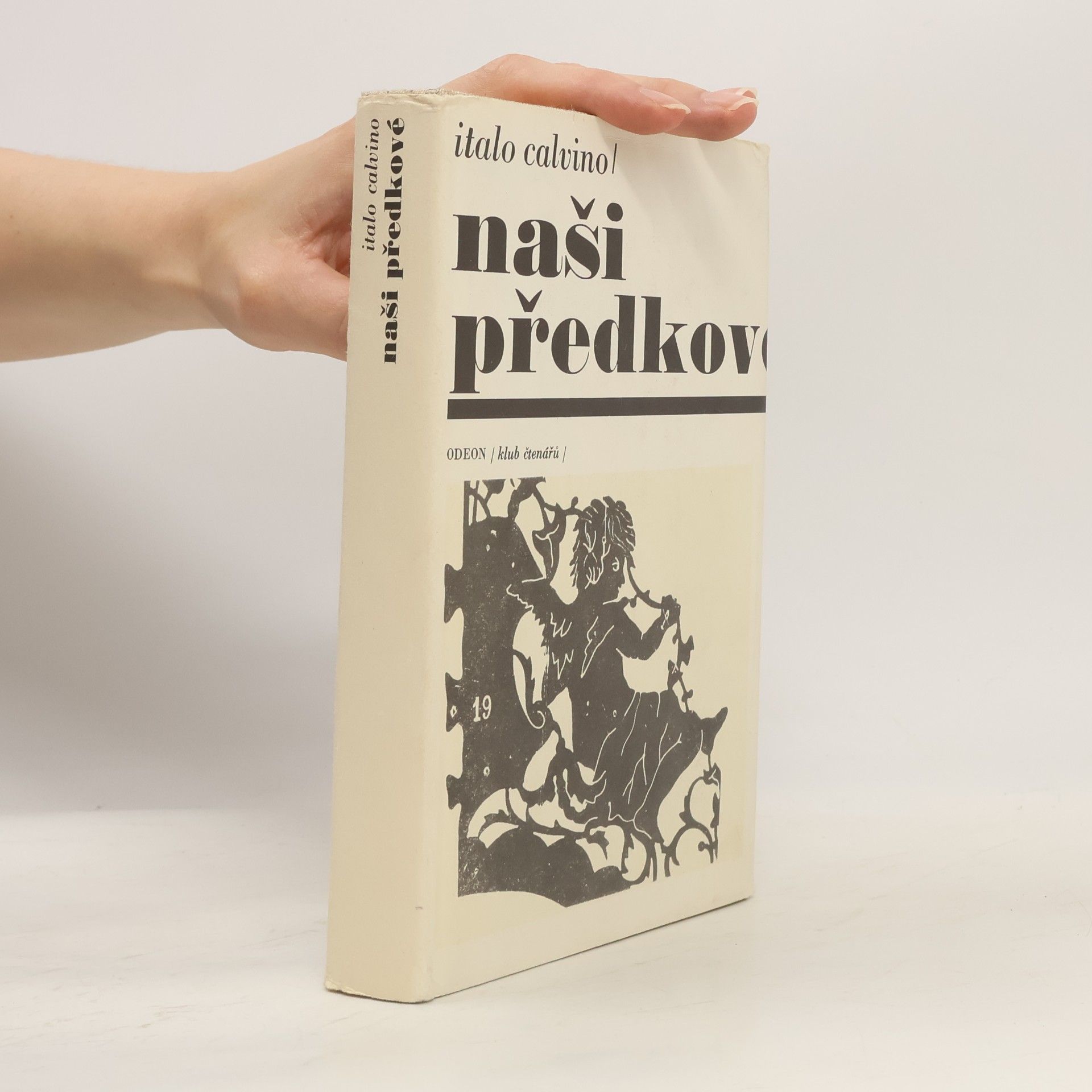 Italo Calvino Naši předkové