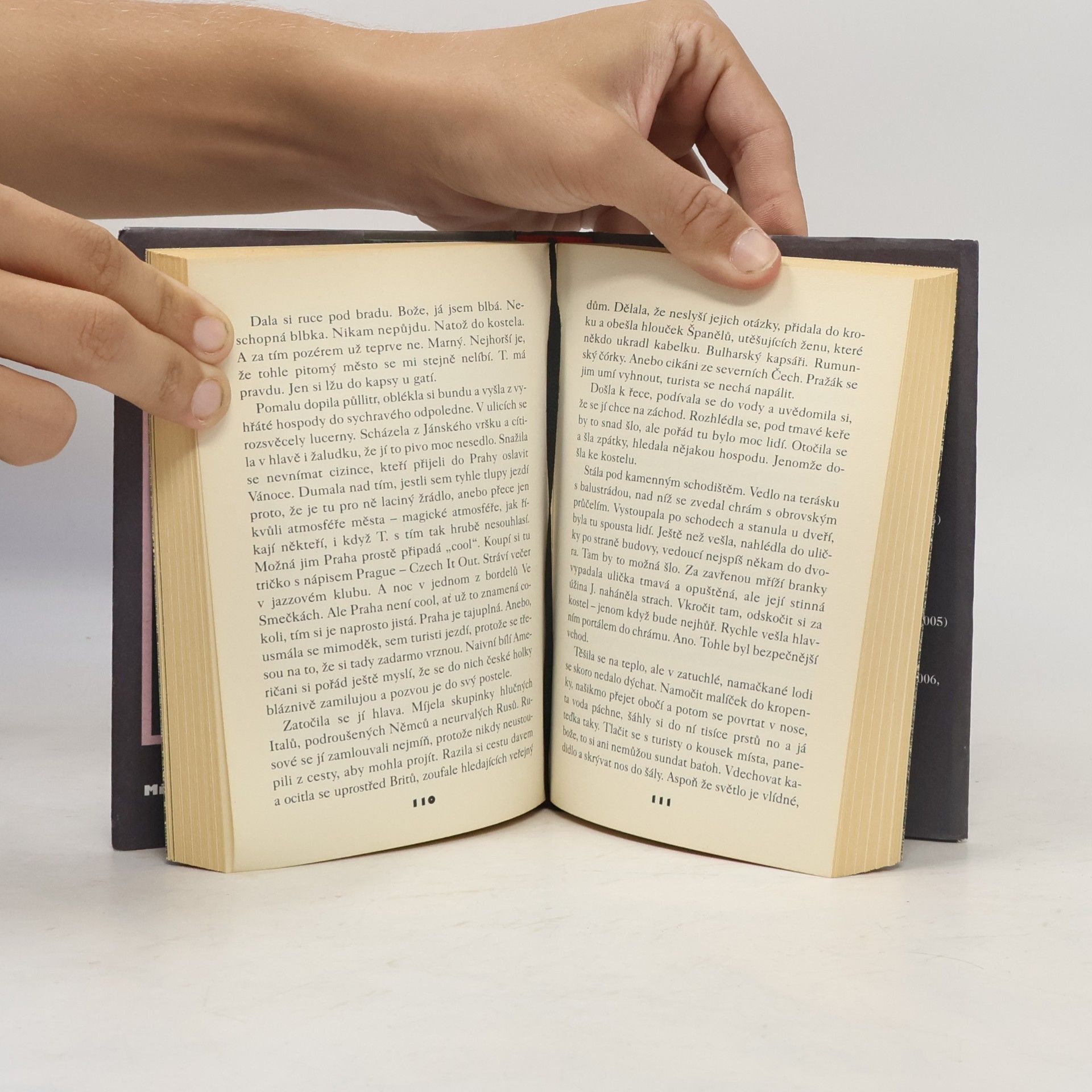 Miloš Urban Mrtvý holky: 10 divných povídek