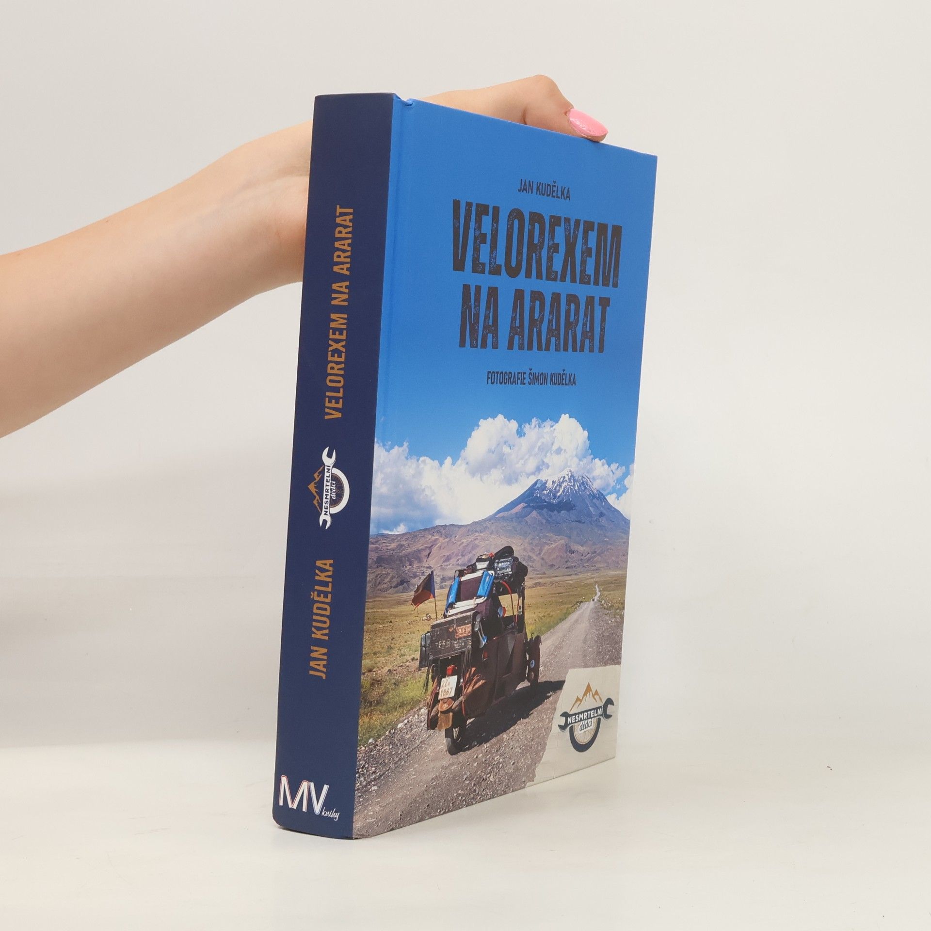 Šimon Kudělka Velorexem na Ararat